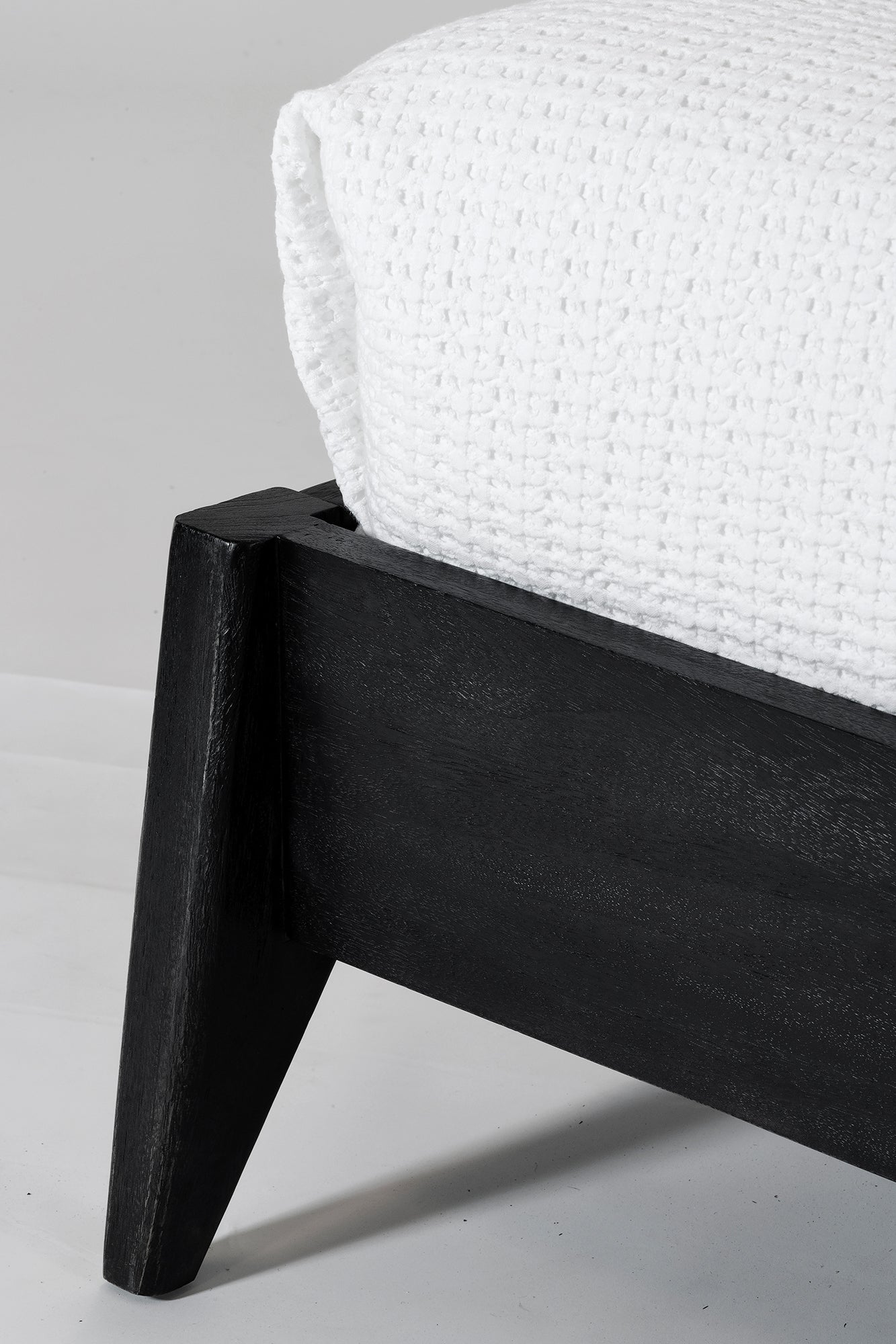 Tapestry Bed - Black