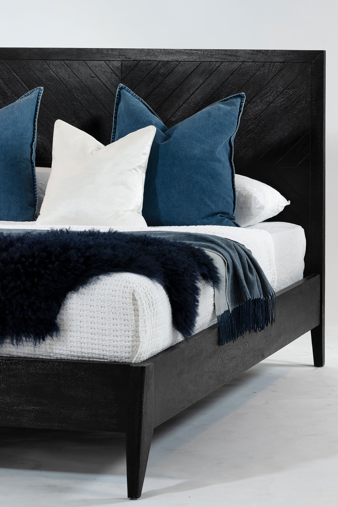 Tapestry Bed - Black