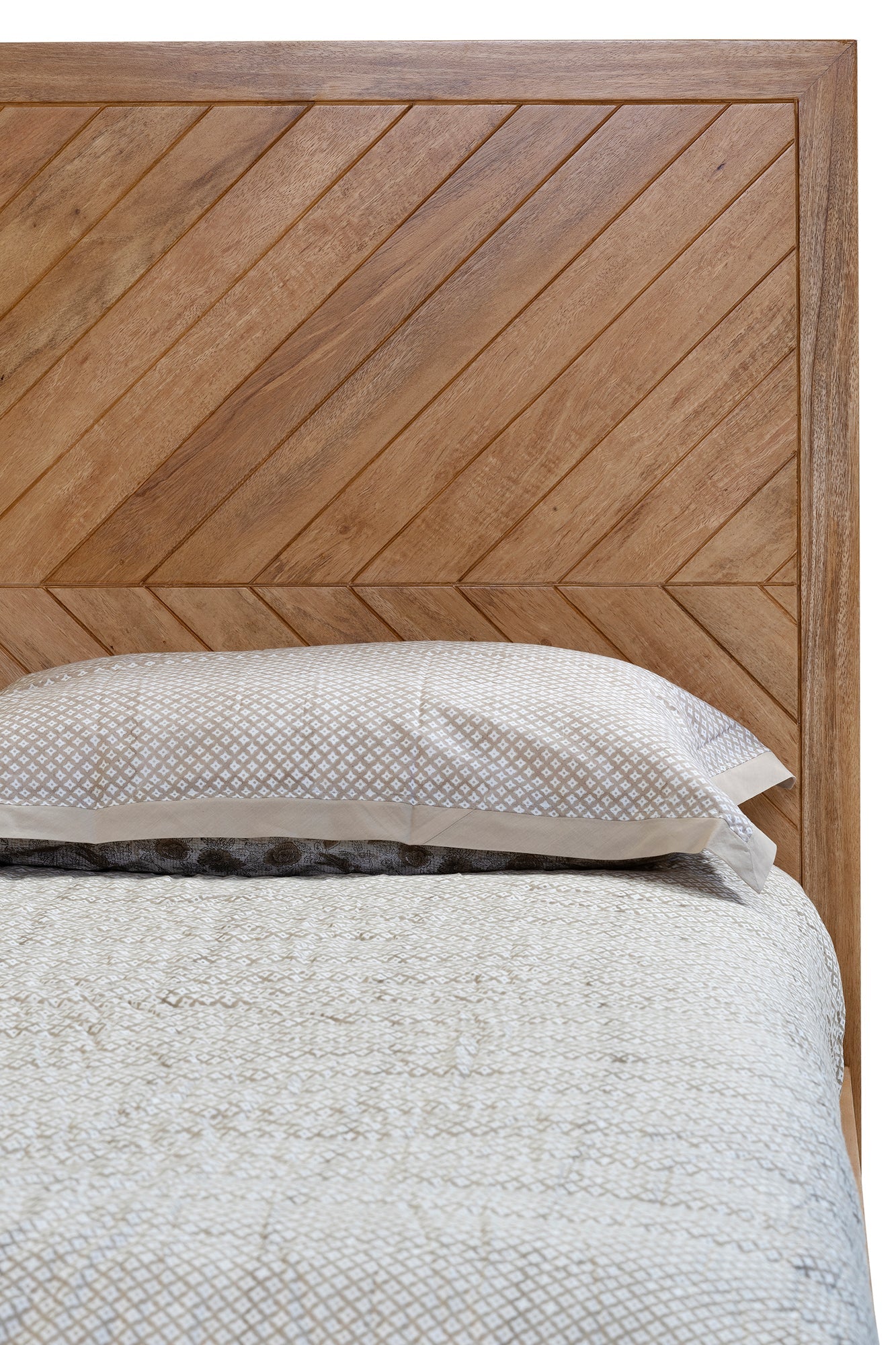 Tapestry Bed - Rustic Matte