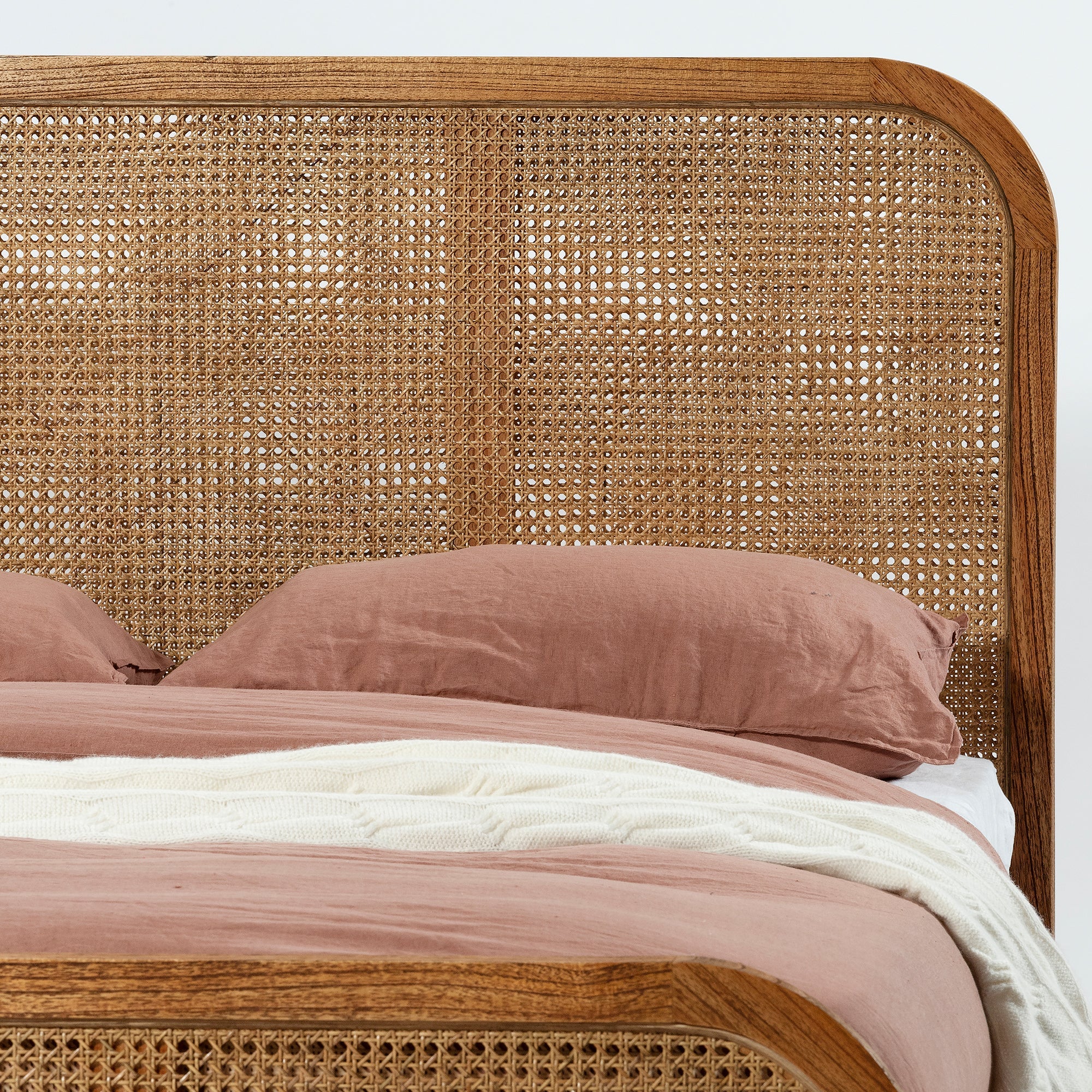 Willow Bed - Antique Mindi