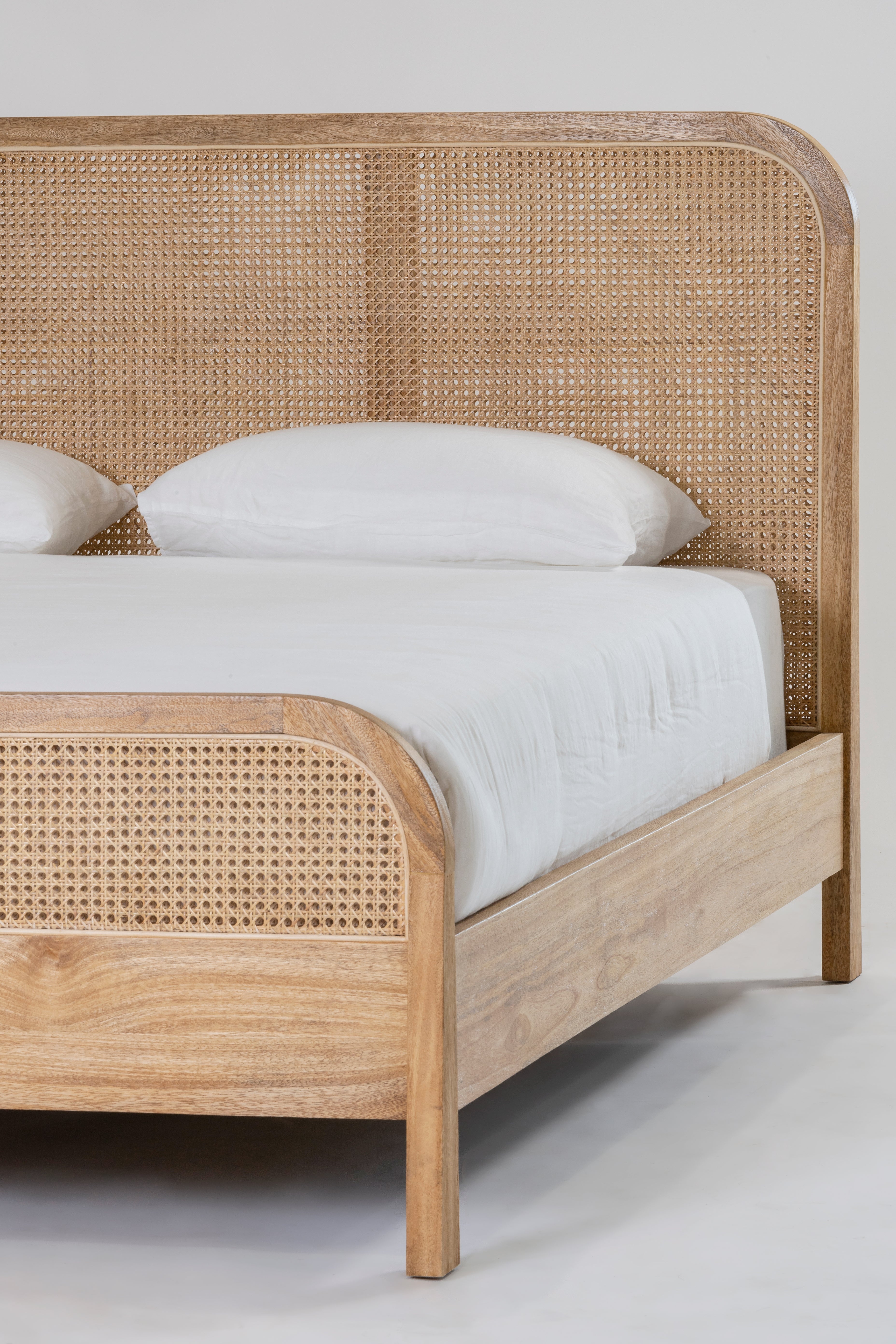 Willow Bed - Natural Sealed