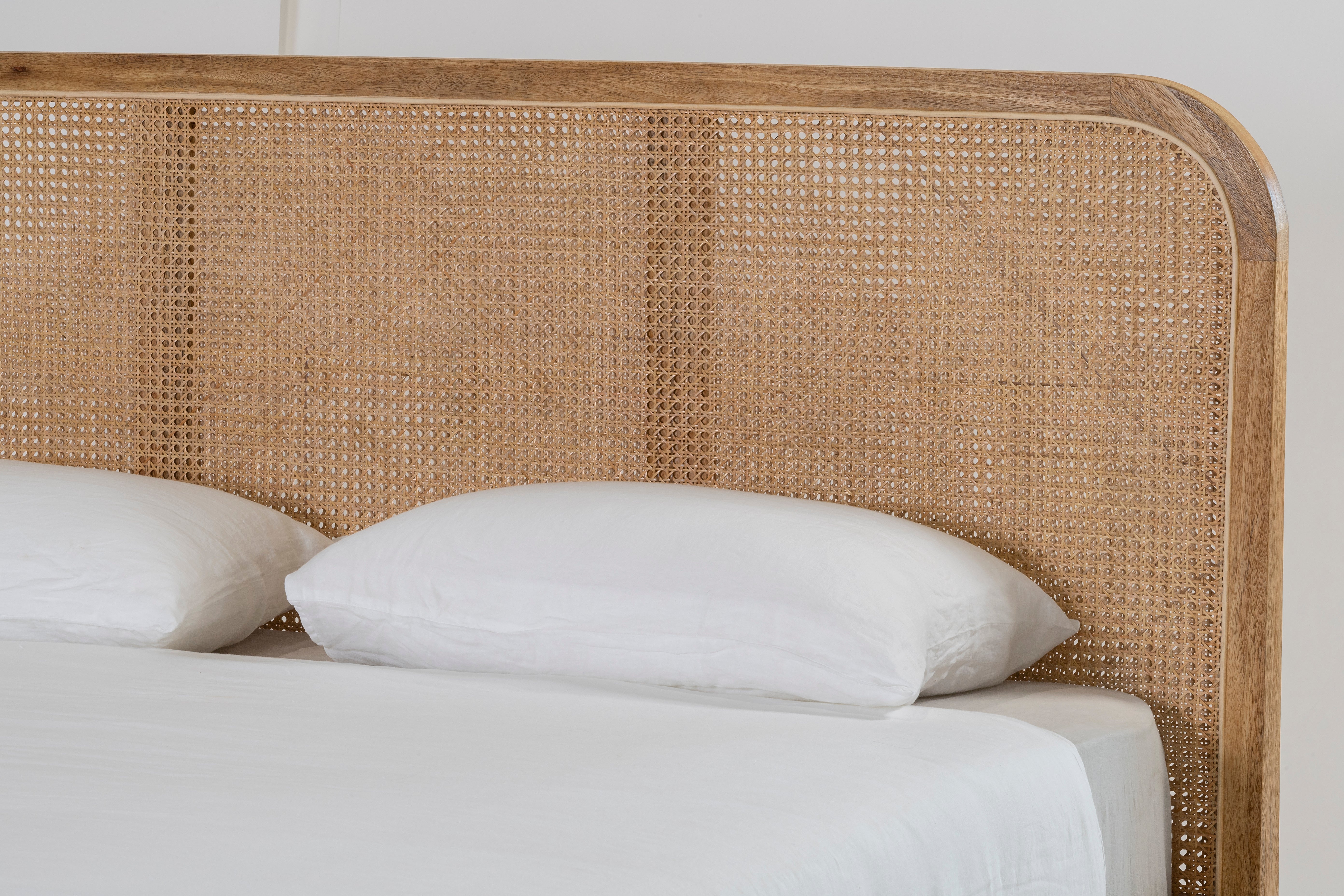 Willow Bed - Rustic Matte