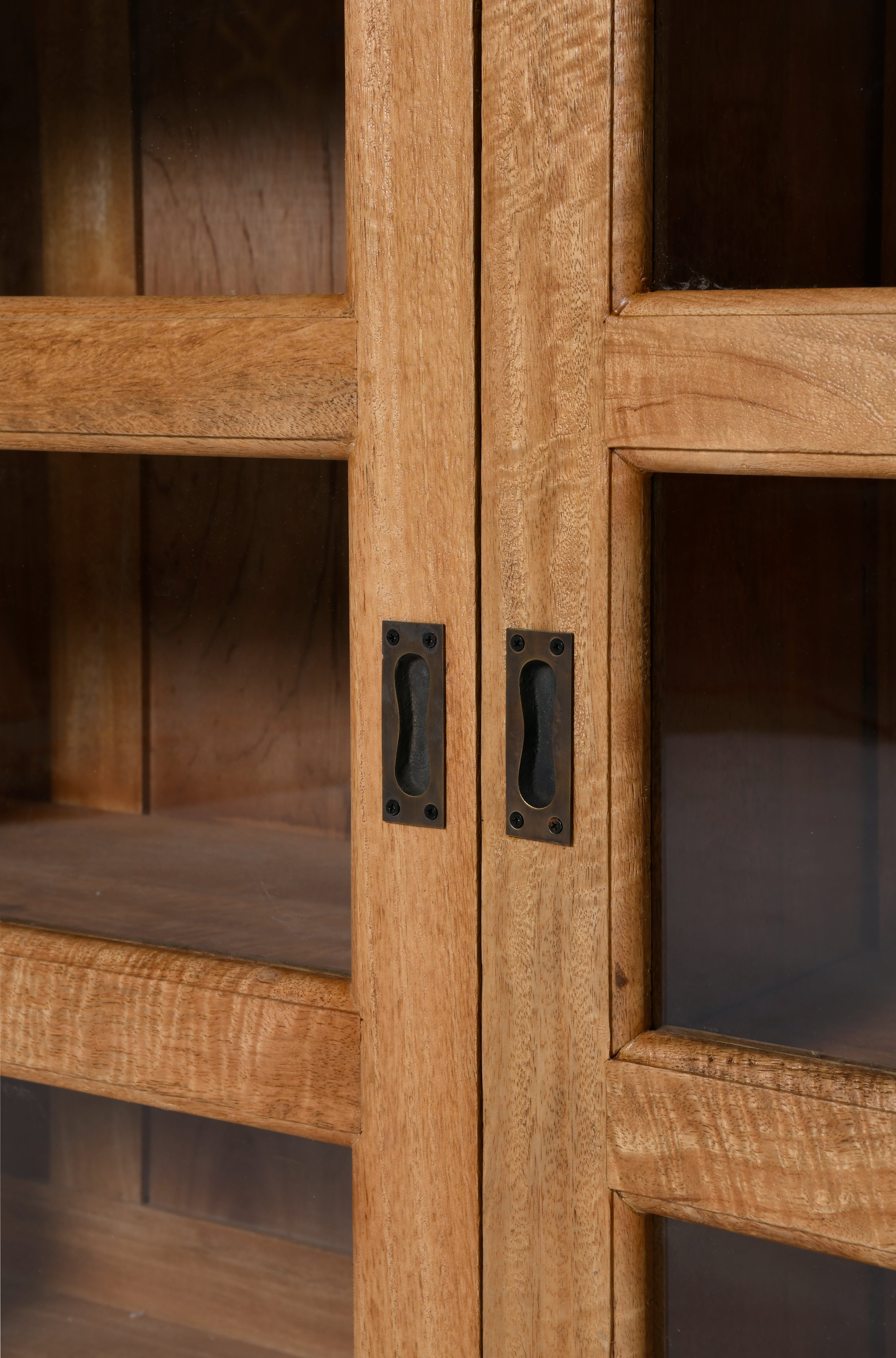 Maya Sliding Door Buffet - Rustic Matte