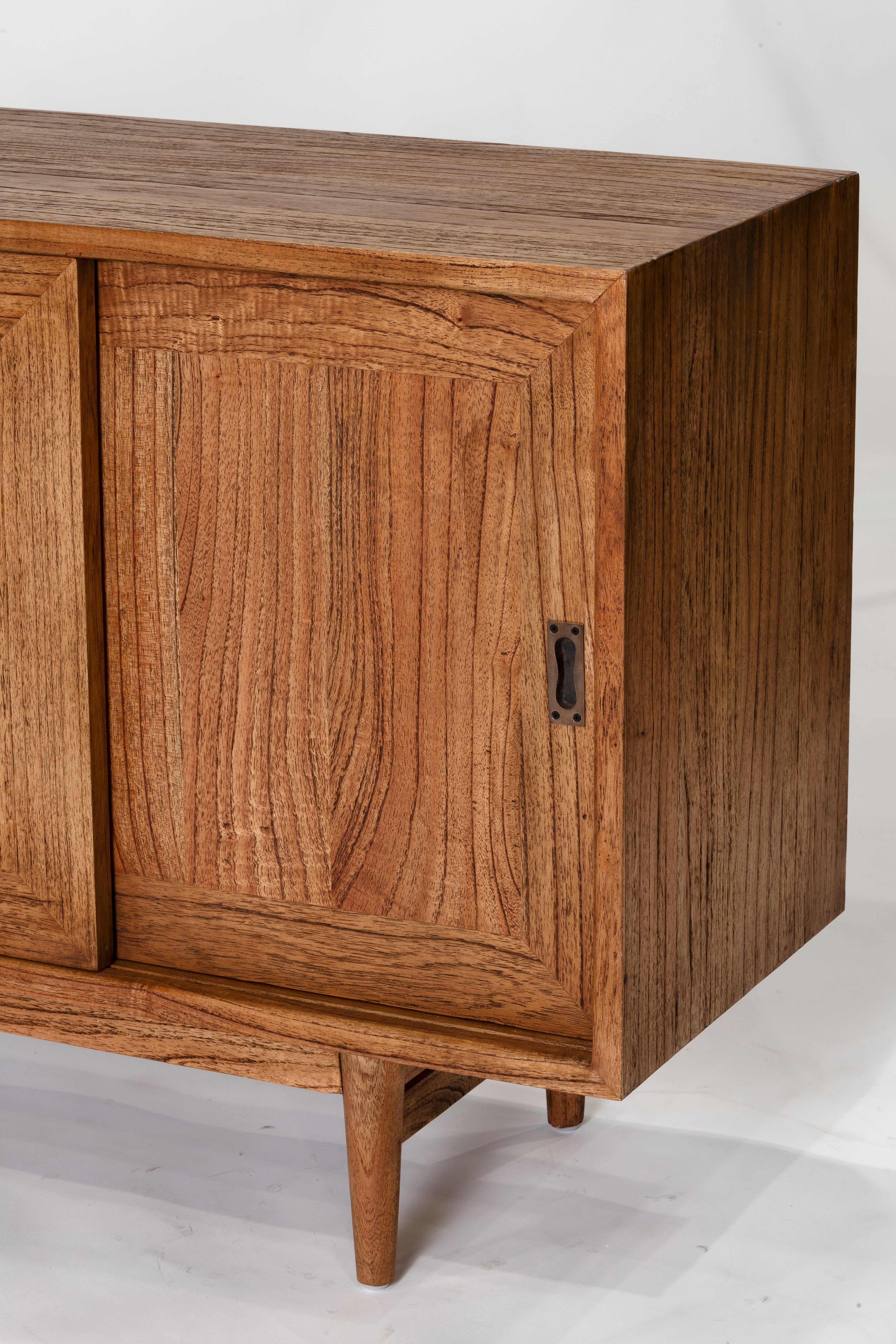 Polo Buffet - Antique Mindi