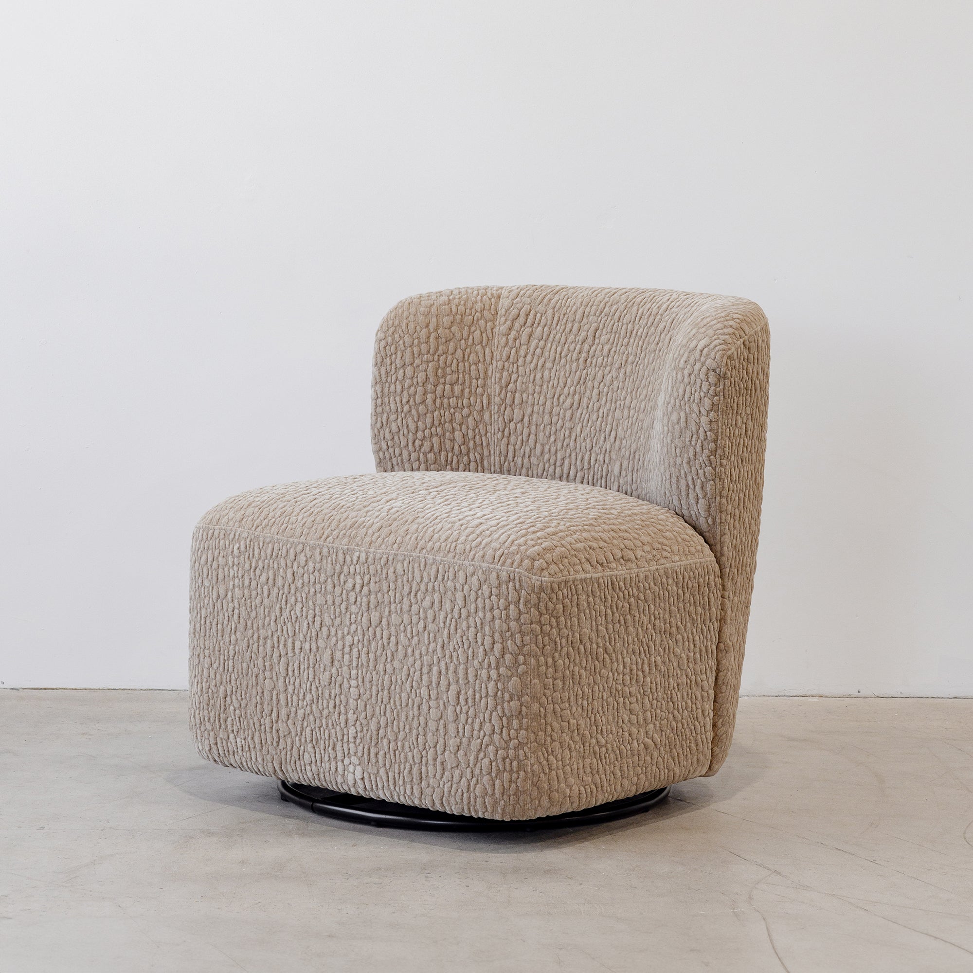 Knox Swivel Chair - Caramel