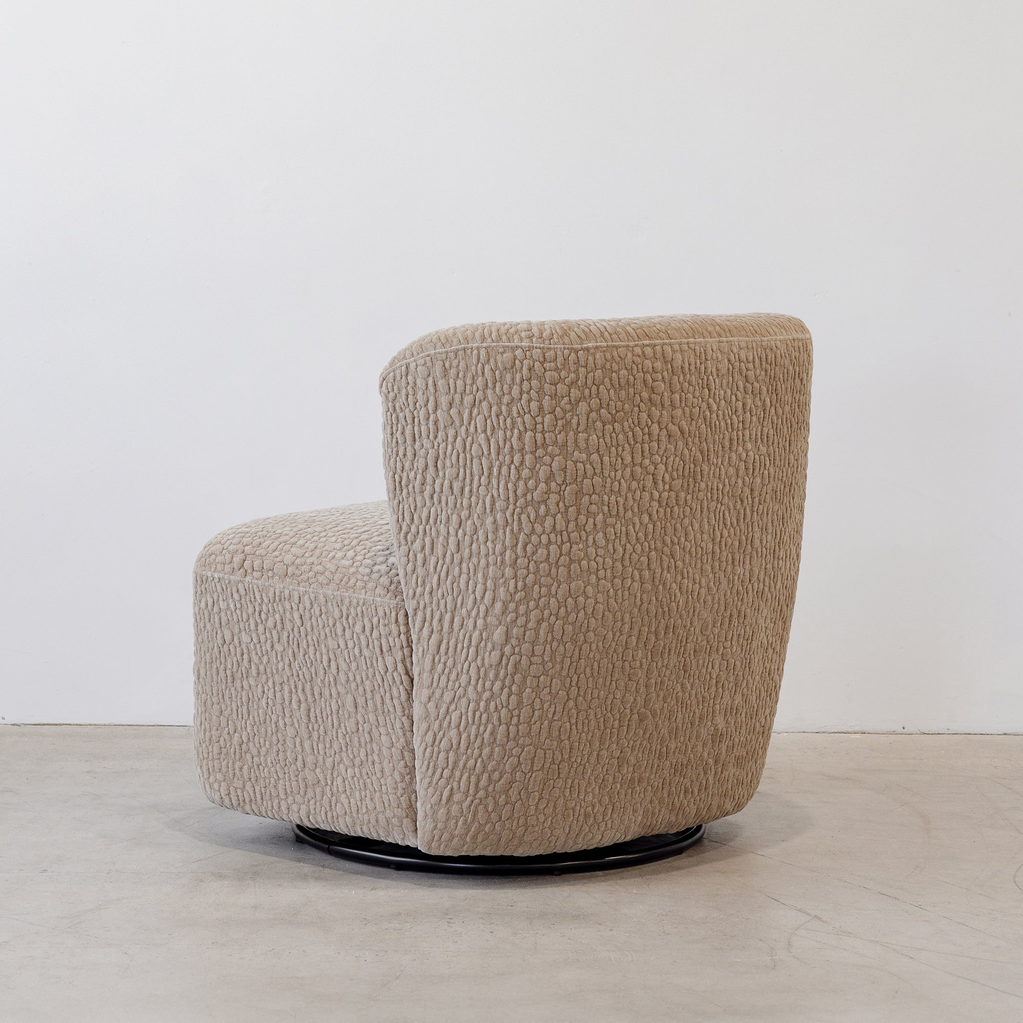 Knox Swivel Chair - Caramel