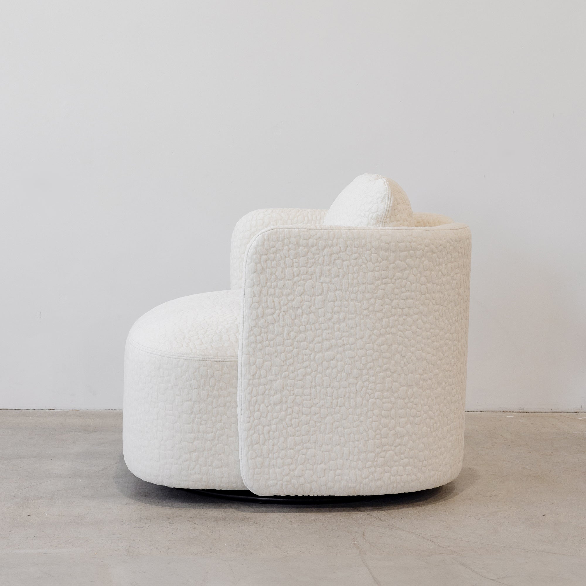 Phoenix Swivel Chair - Cream