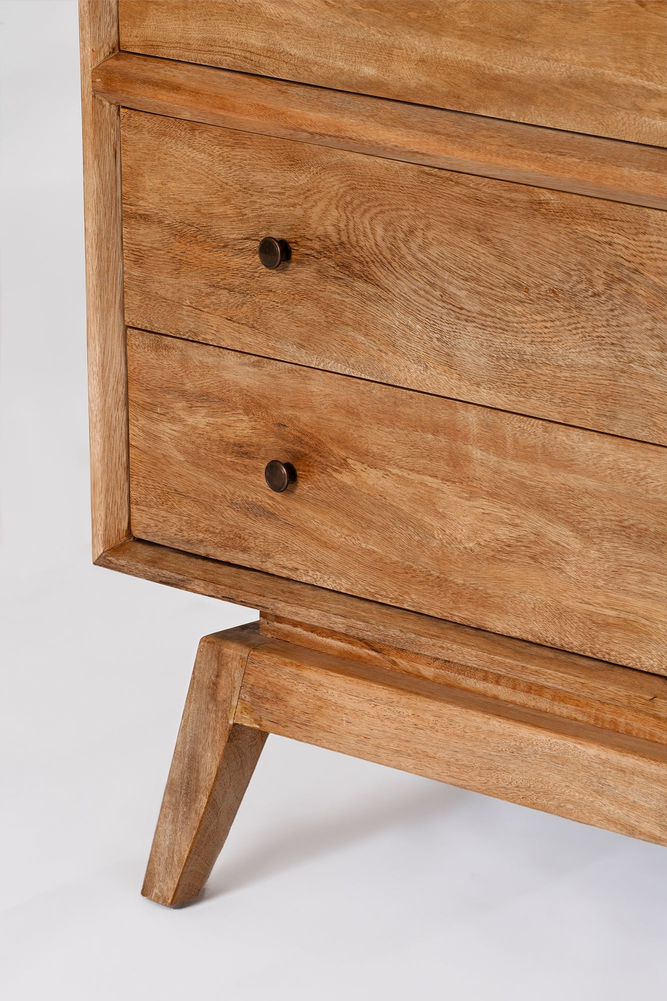 Sari Chest 4x2 - Natural Sealed with White Marble