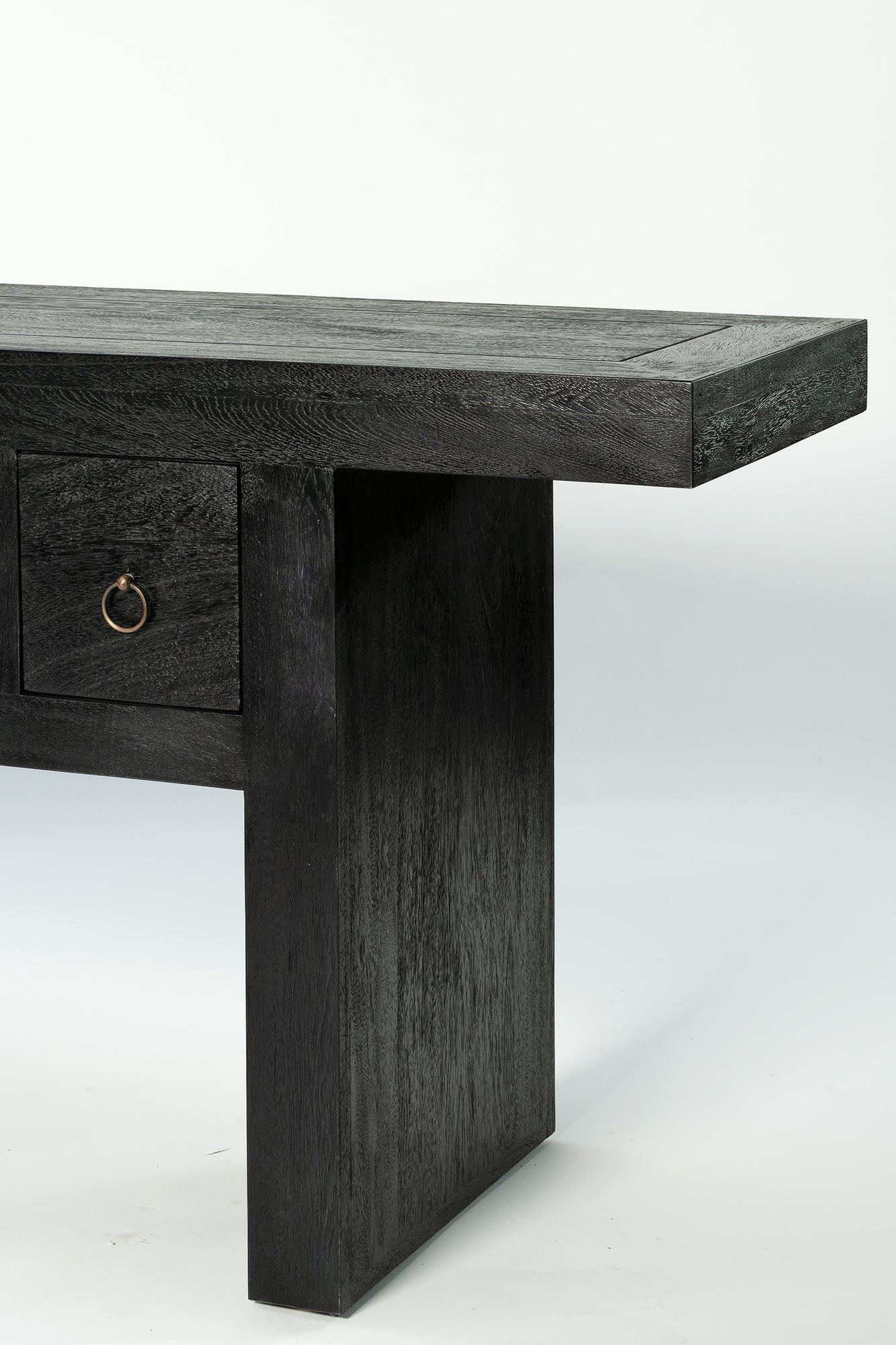 Shanghai Console - Black