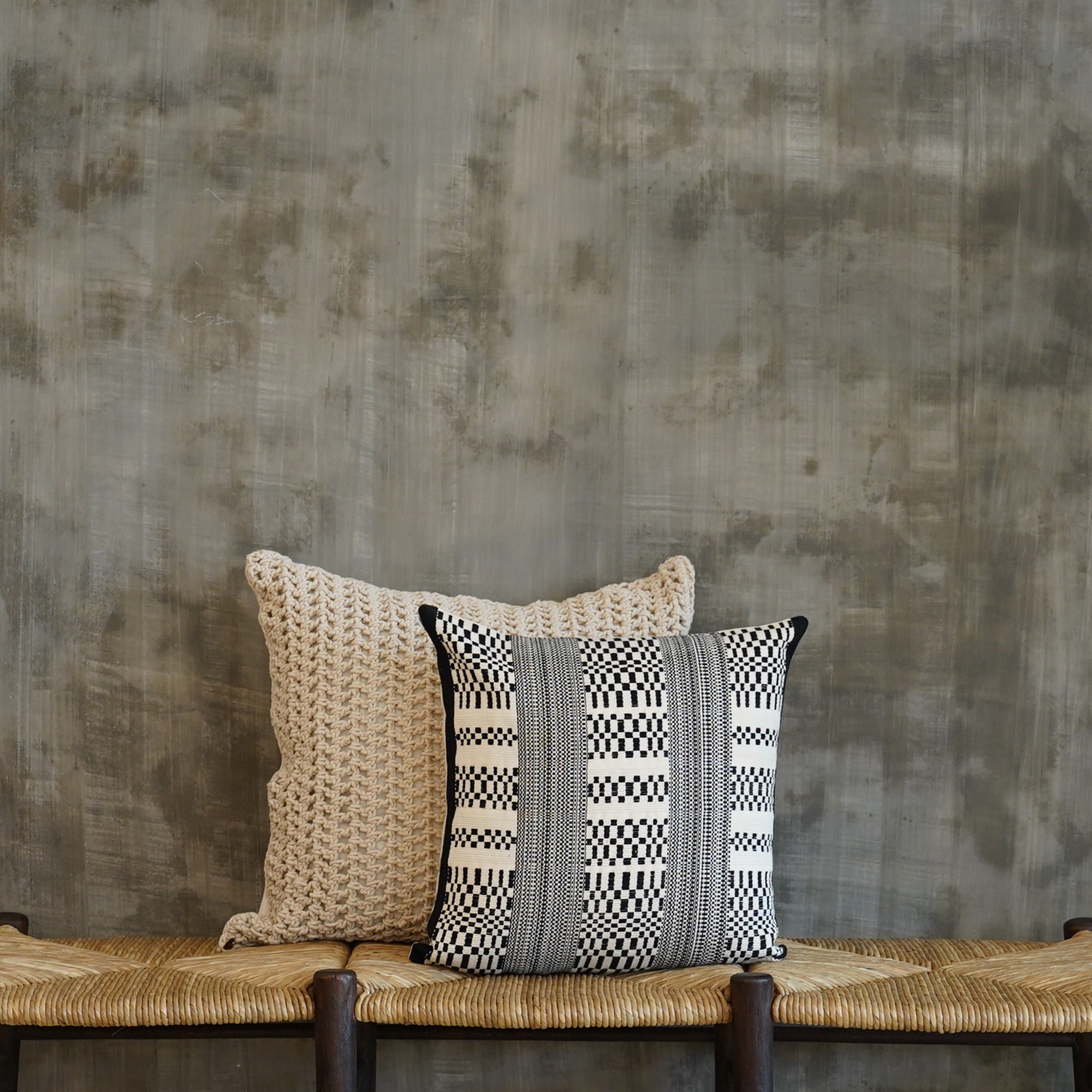 Heirloom Cushion - Andam