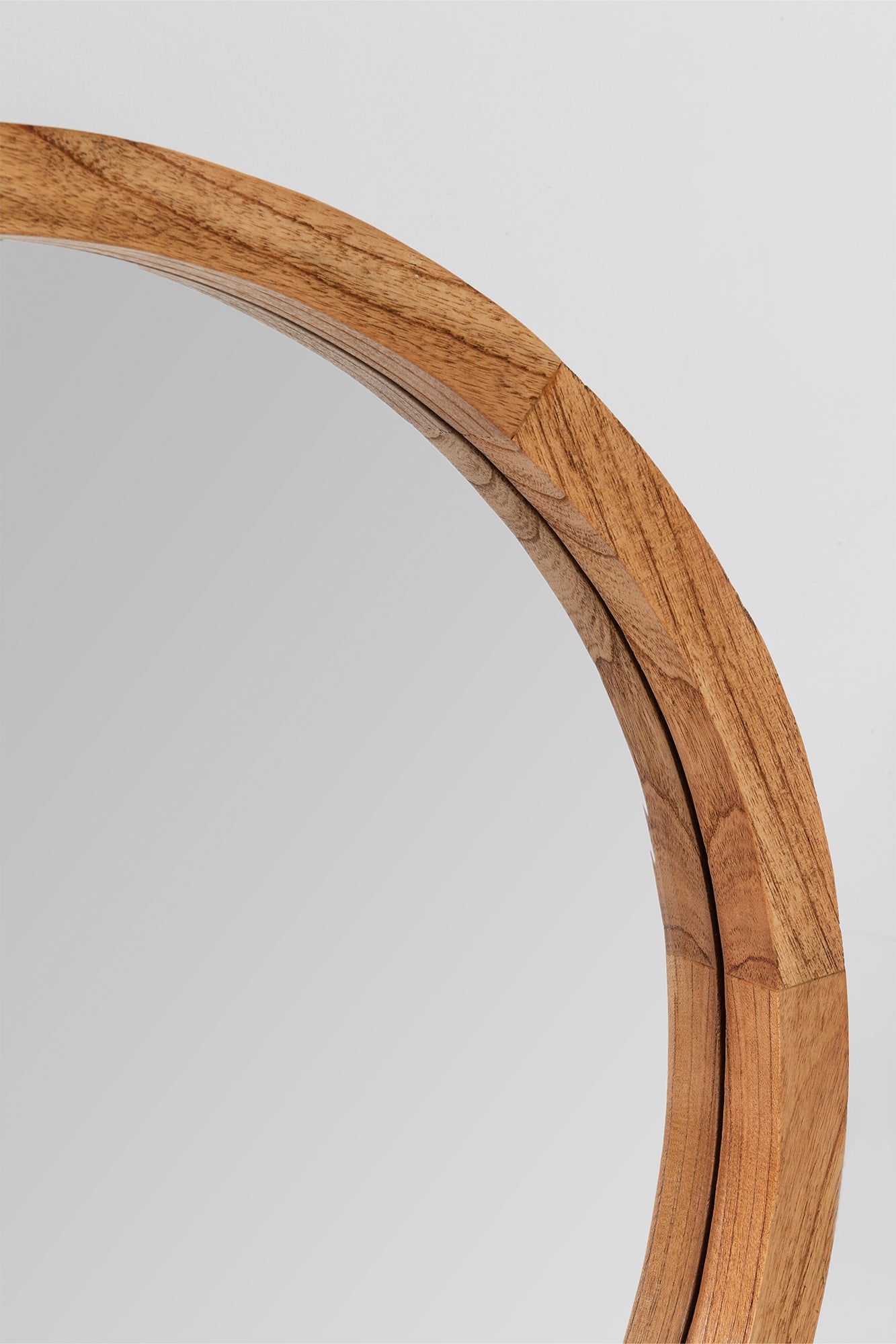 Retreat Round Mirror - Antique Mindi