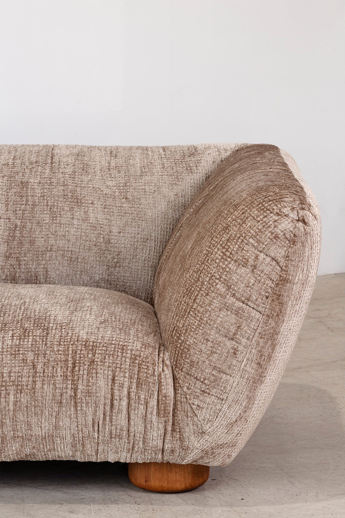 Astoria Sofa - Taupe