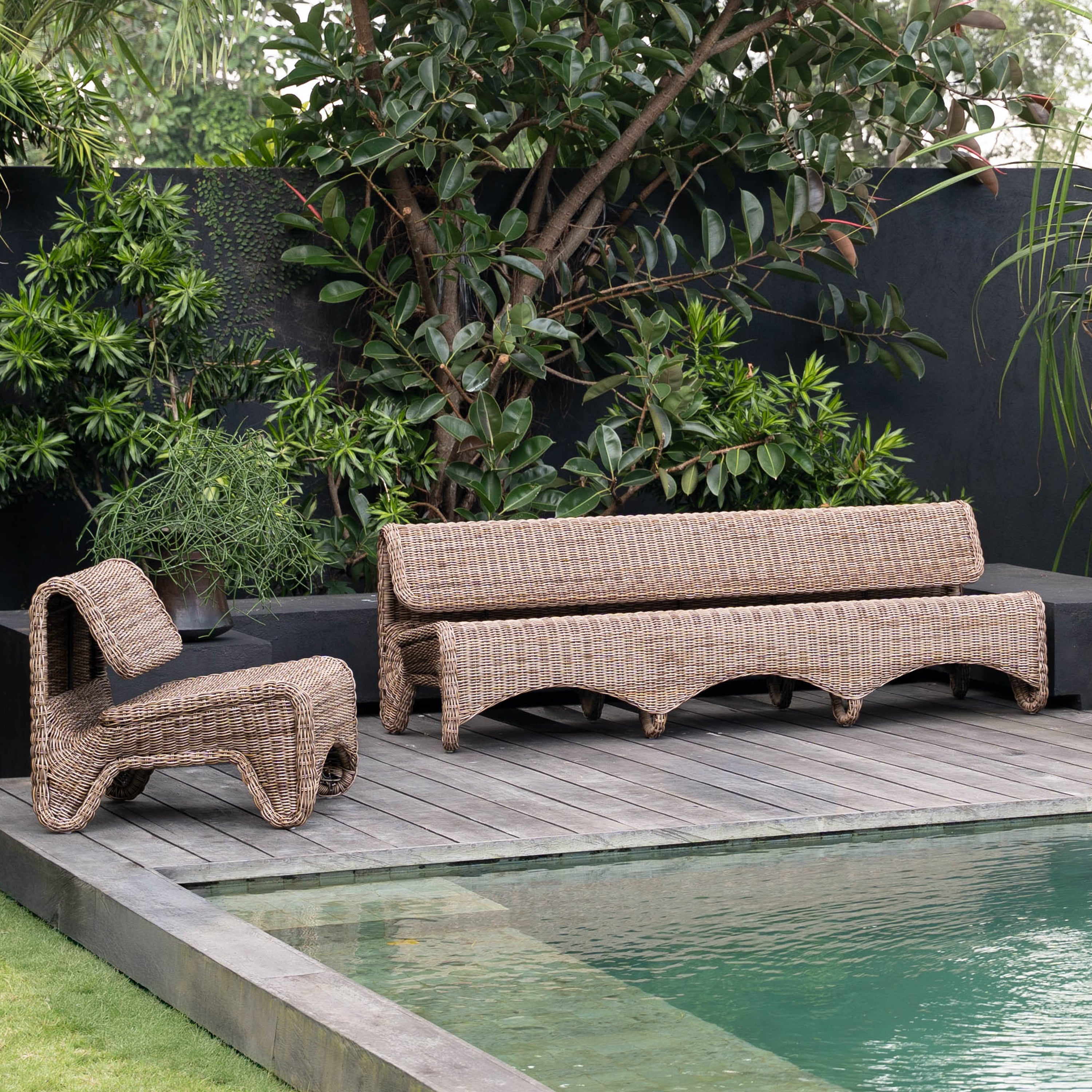 Zaza Outdoor Sofa - Husk Round Weave