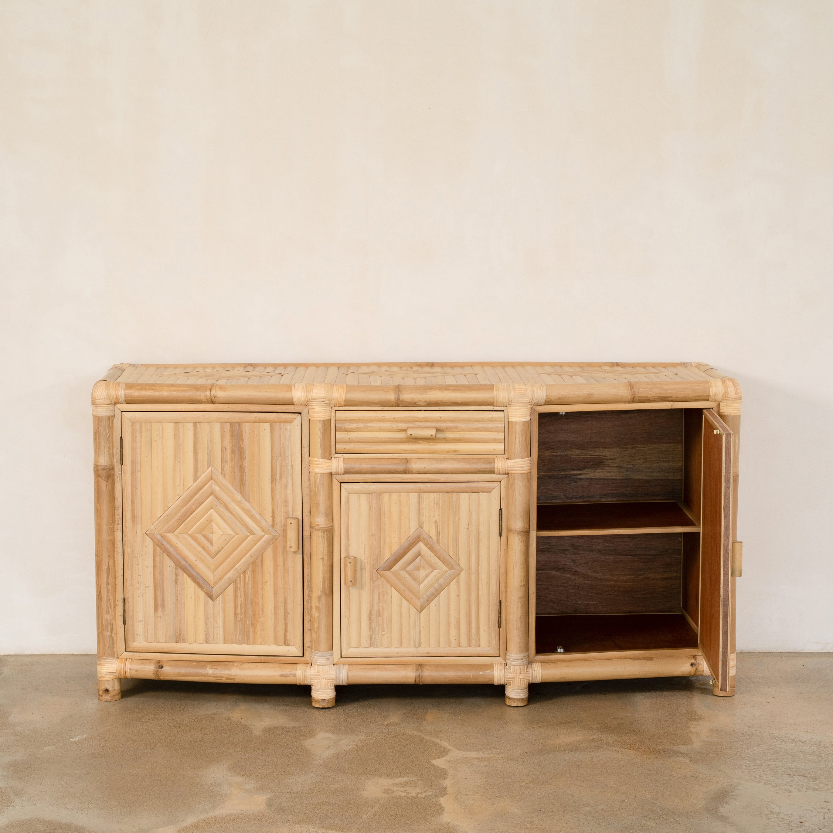 Studio Bamboo Buffet