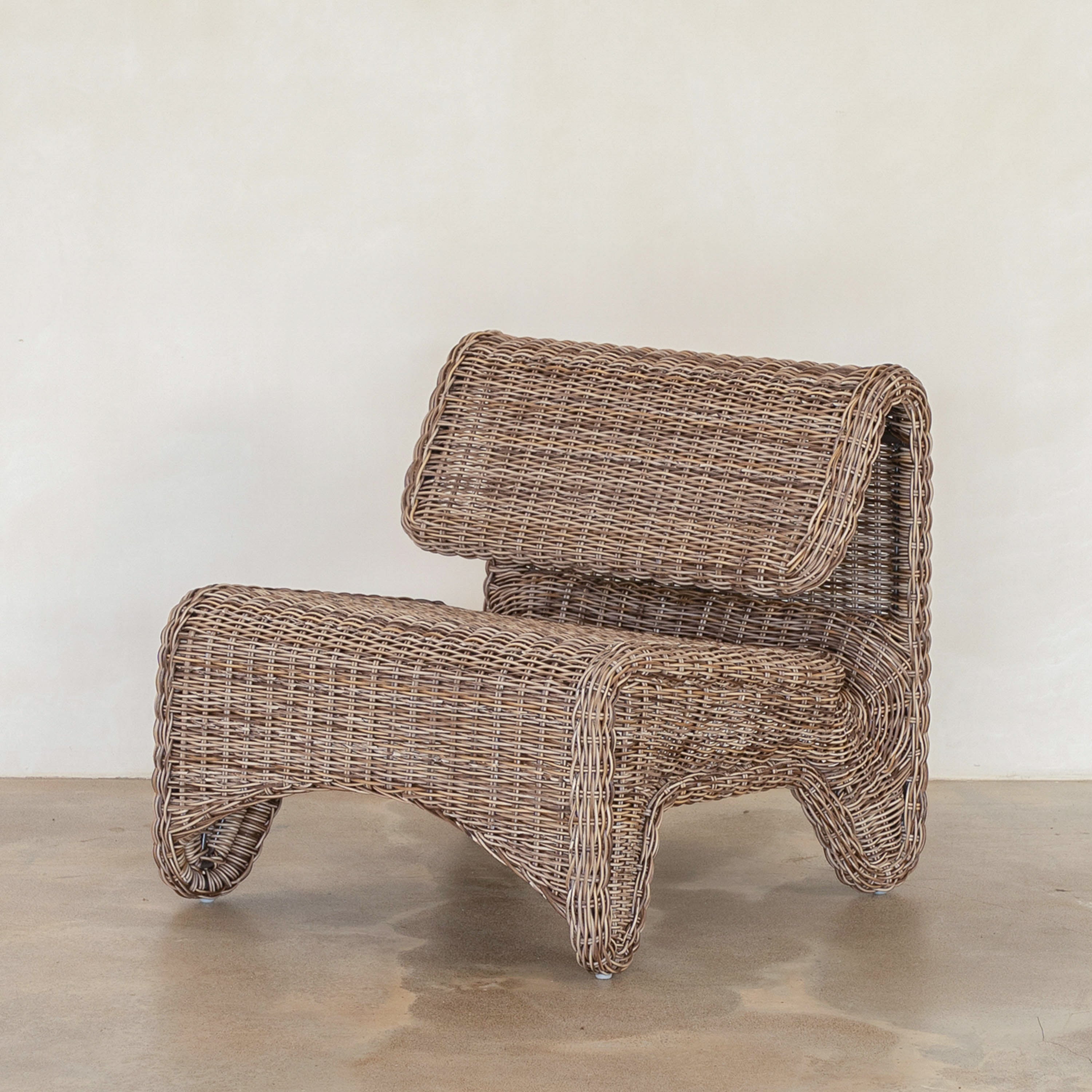 Zaza Outdoor Chair - Husk Round Weave