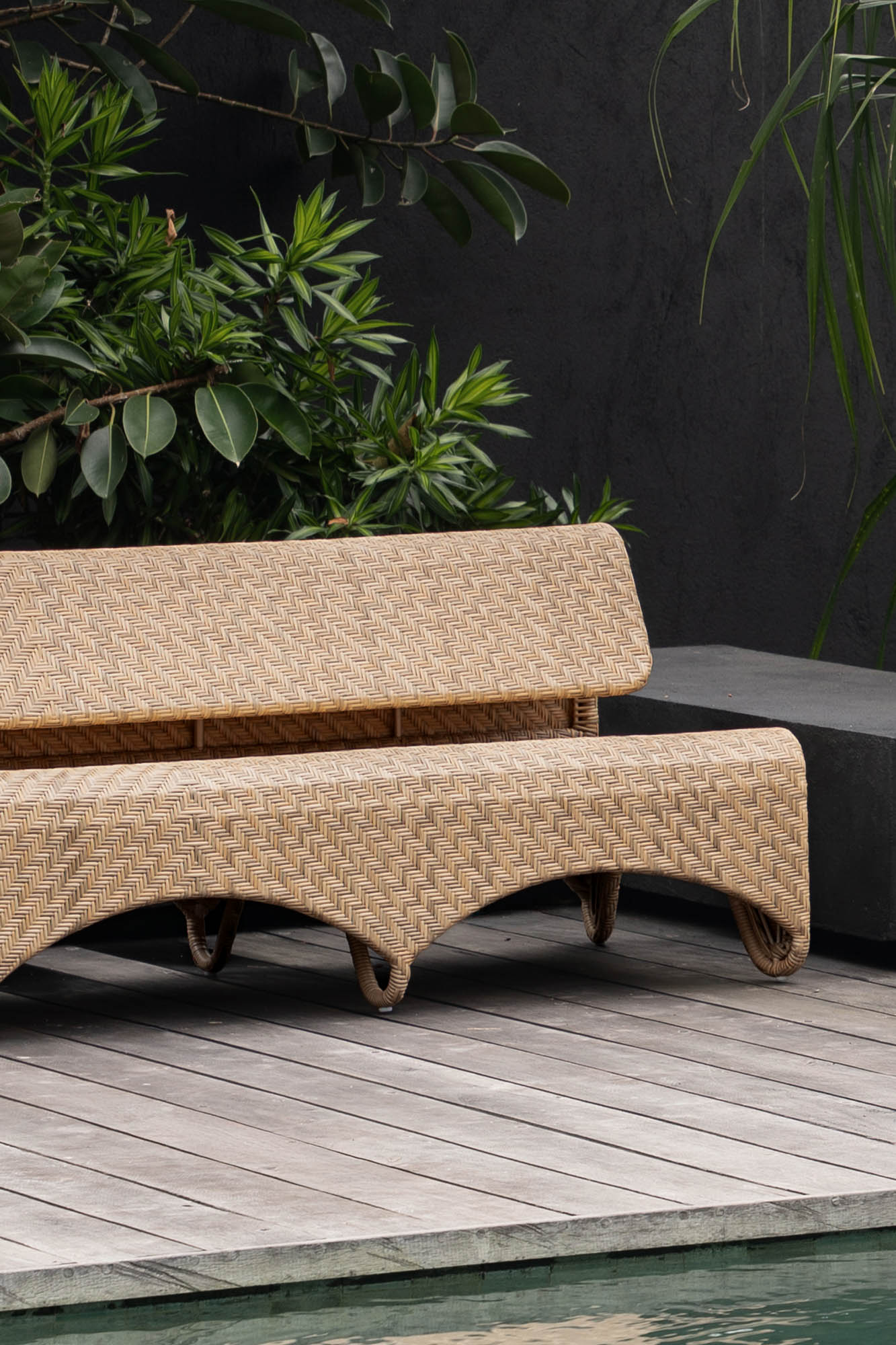 Zaza Outdoor Sofa - Natural Hex Weave
