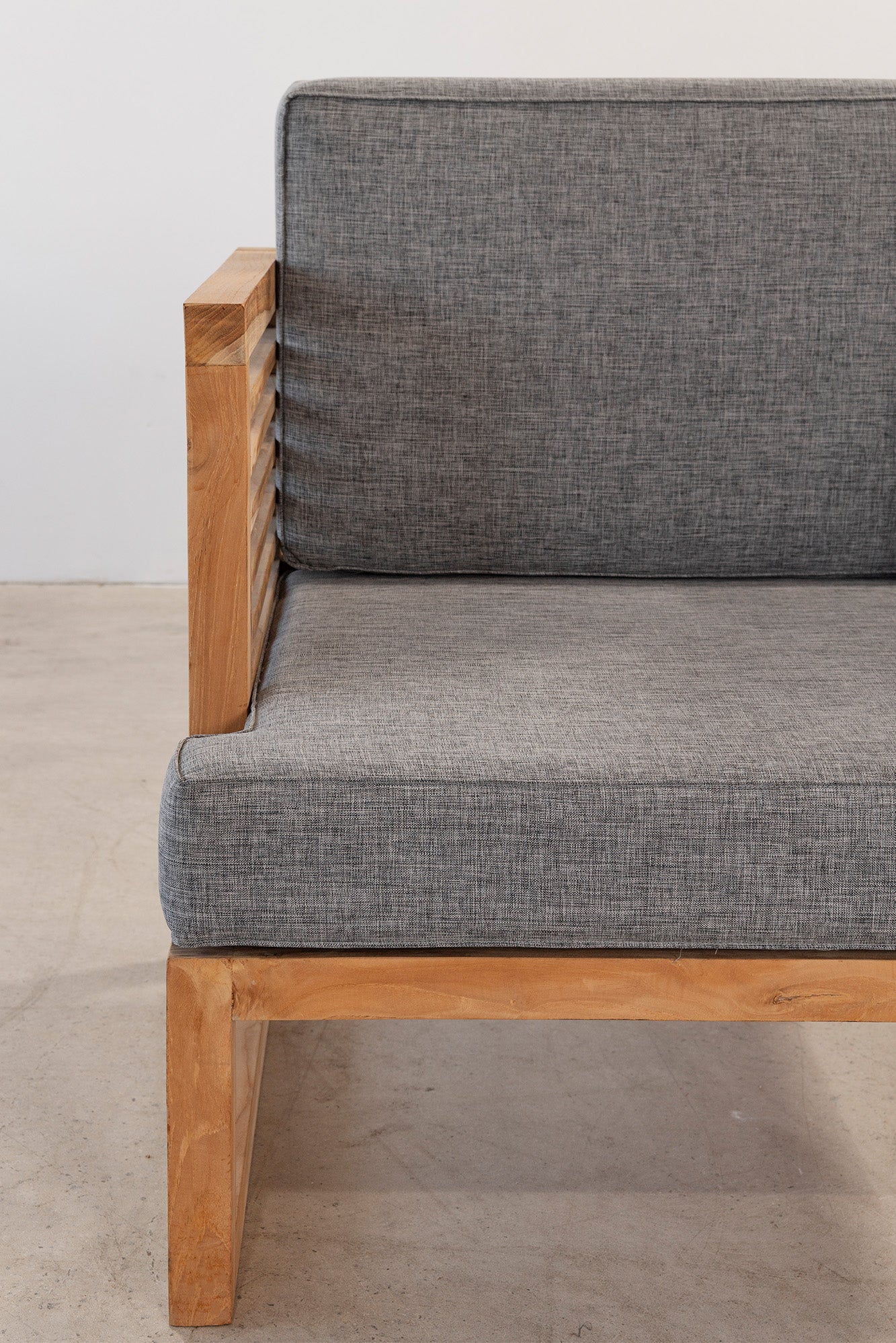 Courtney Outdoor Chair - Raw/Praia