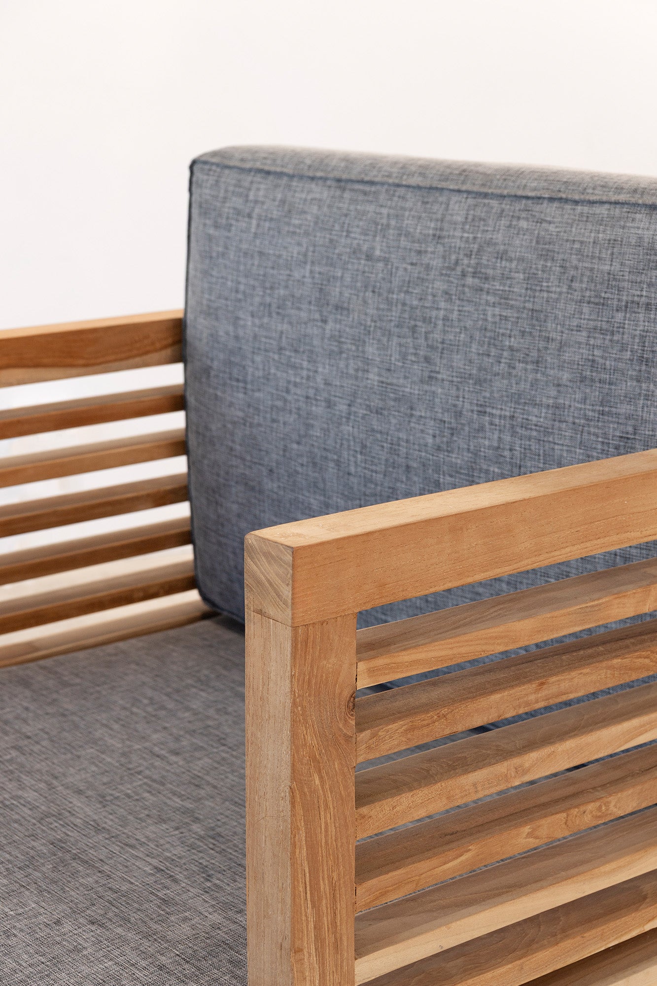 Courtney Outdoor Chair - Raw/Praia