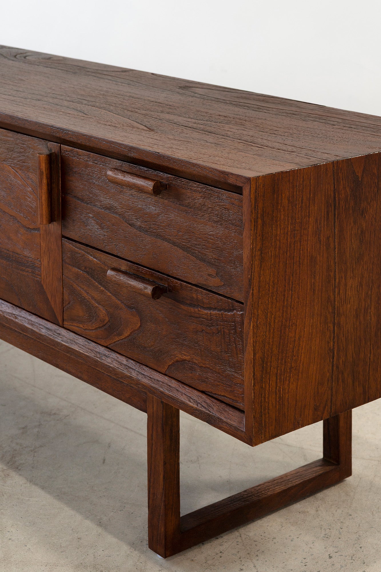 Enzo Entertainment Unit - Rustic Walnut