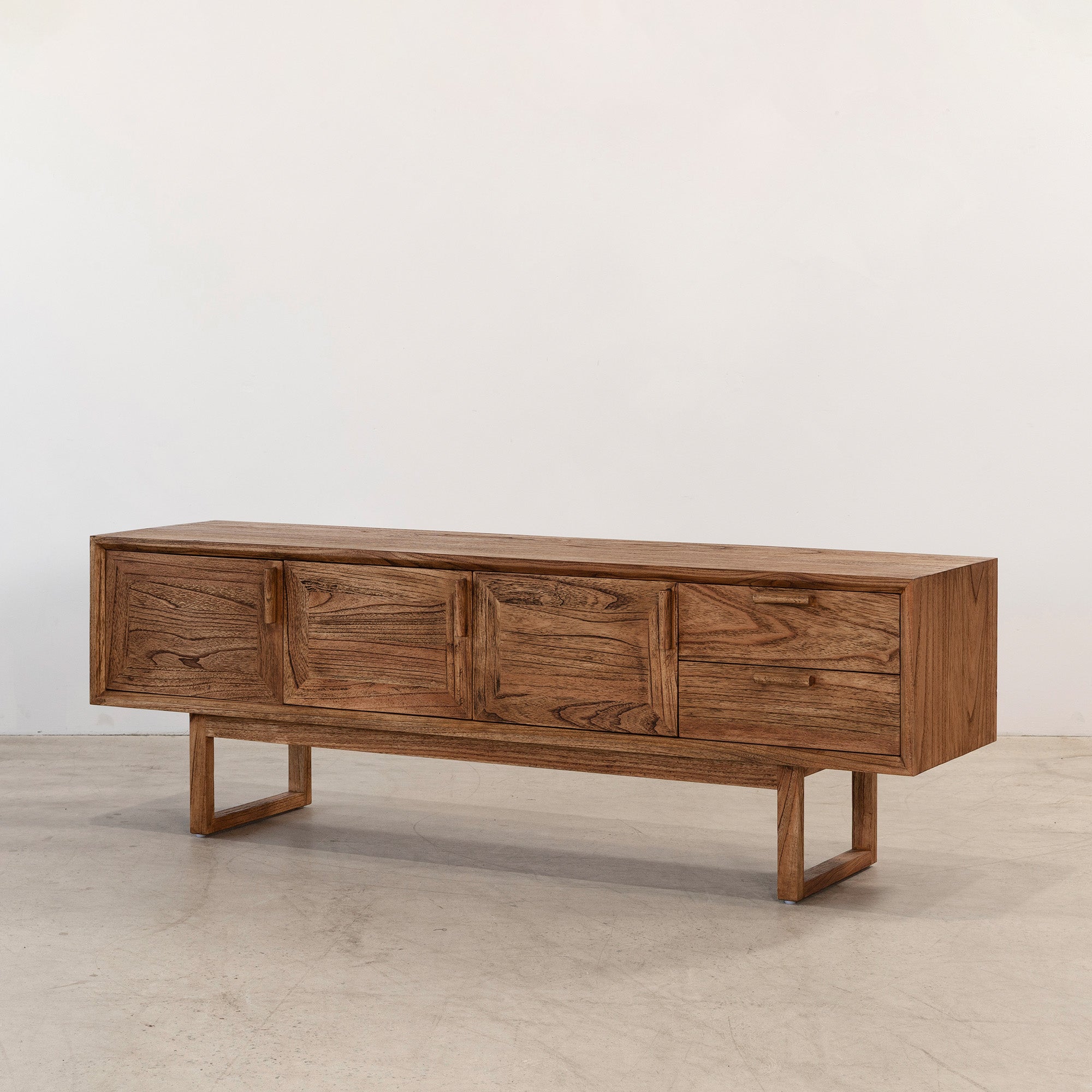 Enzo Entertainment Unit - Antique Mindi