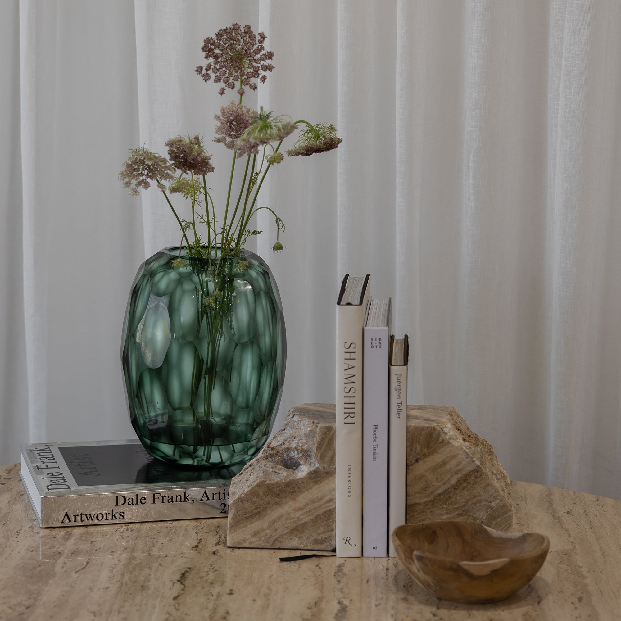 Jambu Bookend - Single