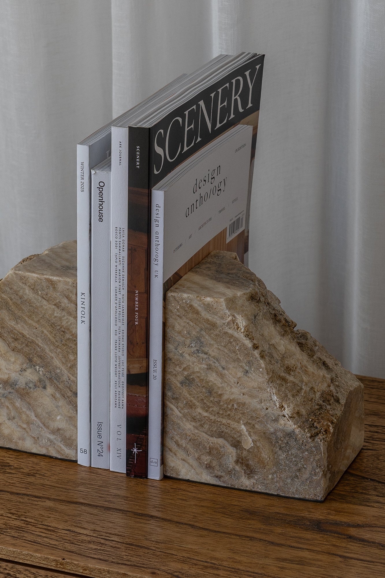 Jambu Bookend - Single