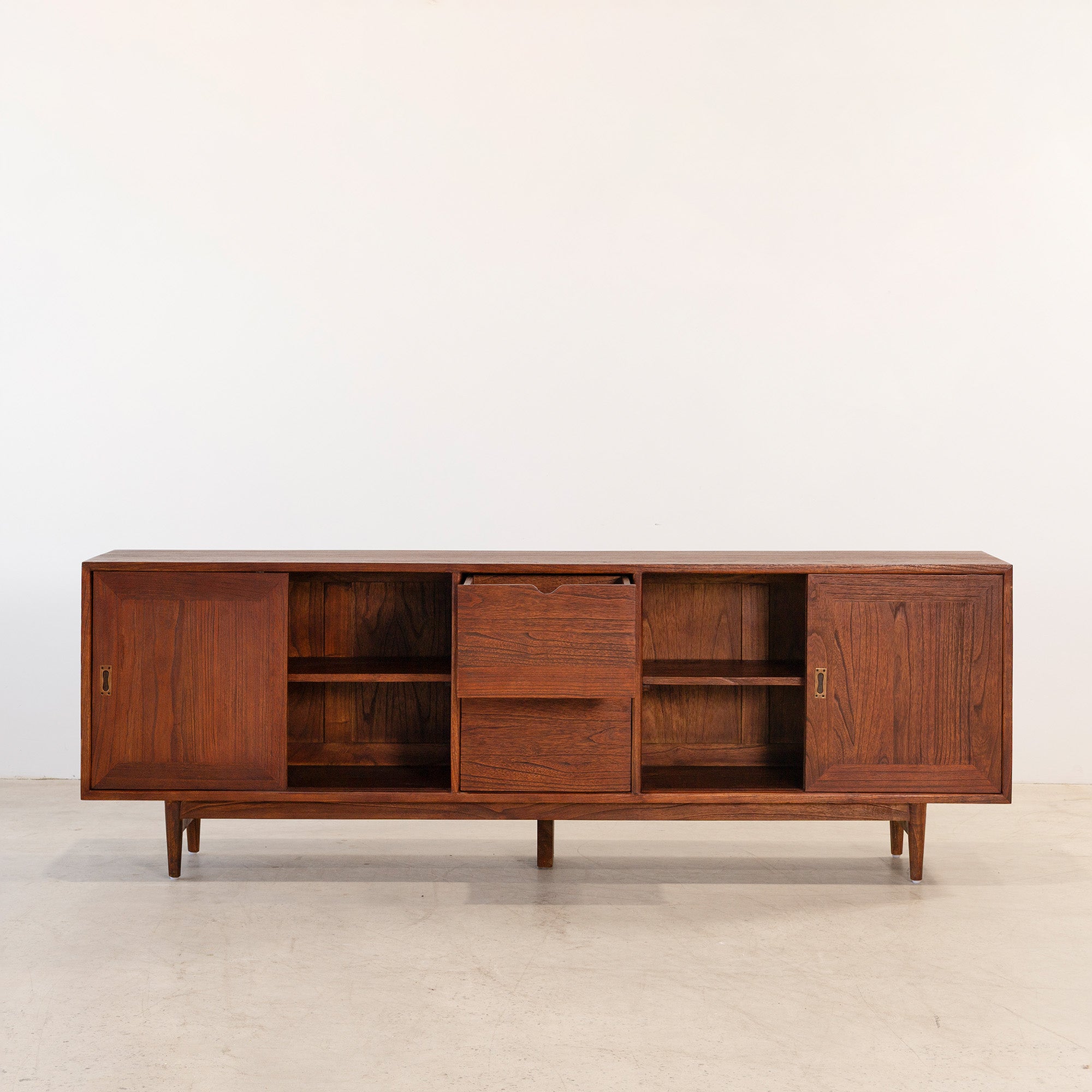 Polo Buffet - Rustic Walnut