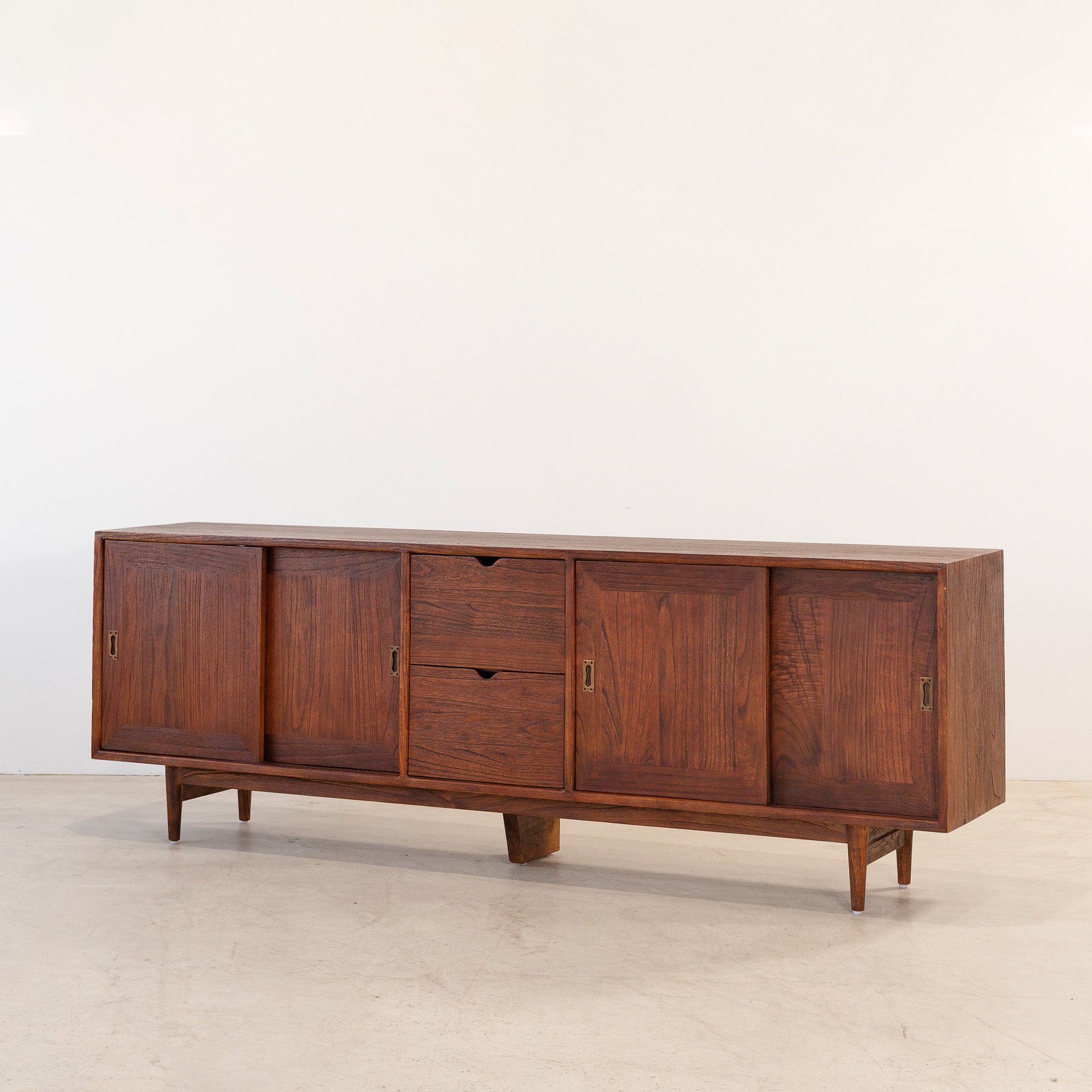 Polo Buffet - Rustic Walnut