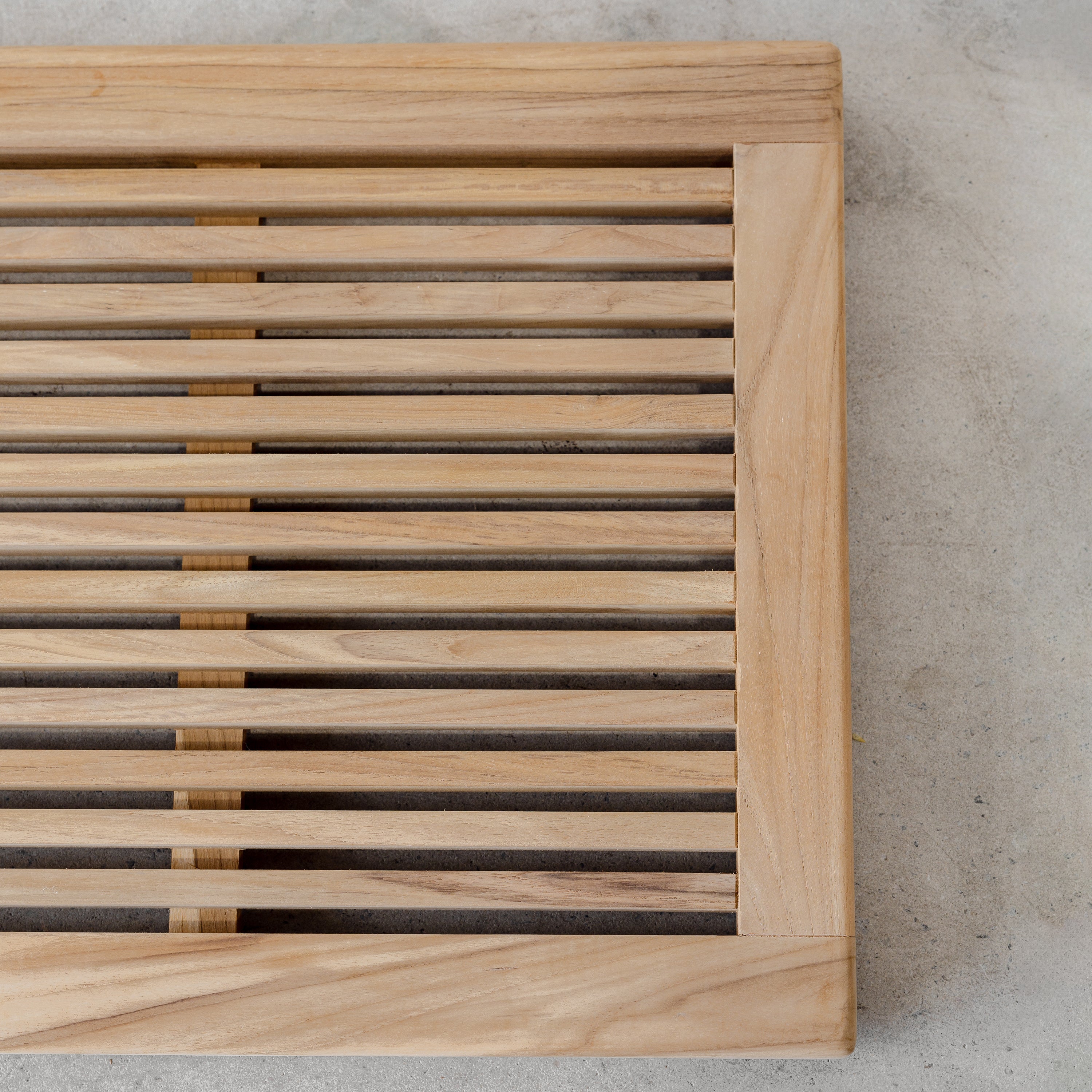Teak Atelier Bath Mat - With Border