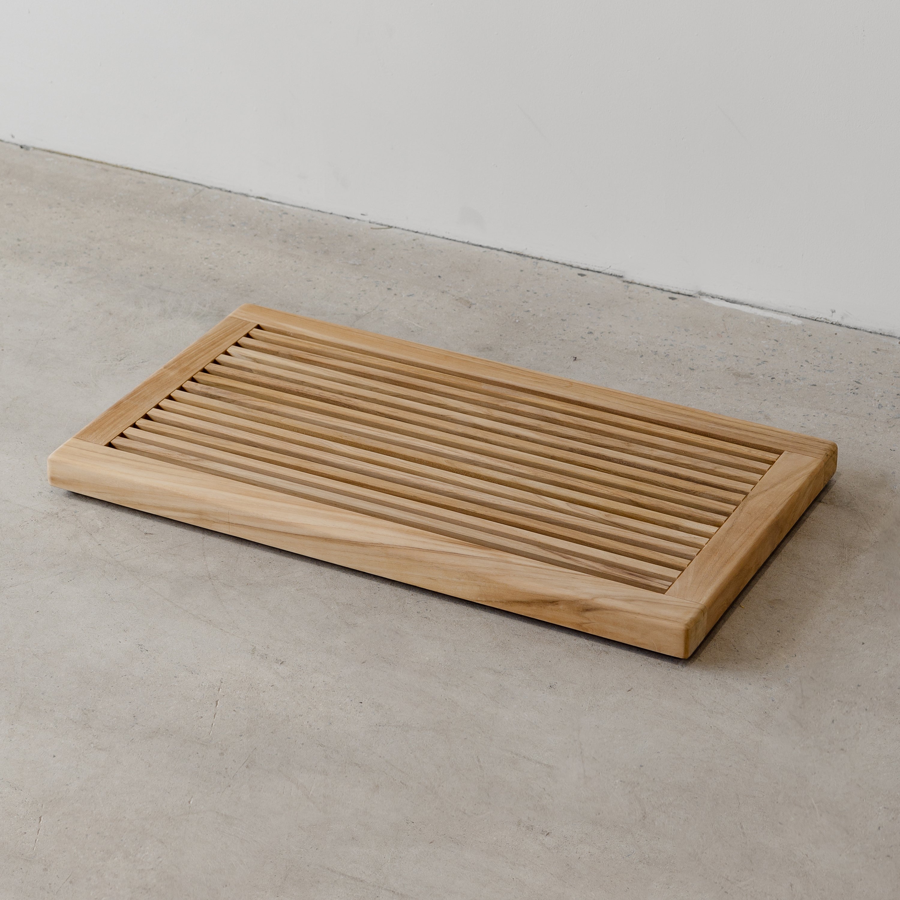 Teak Atelier Bath Mat - With Border