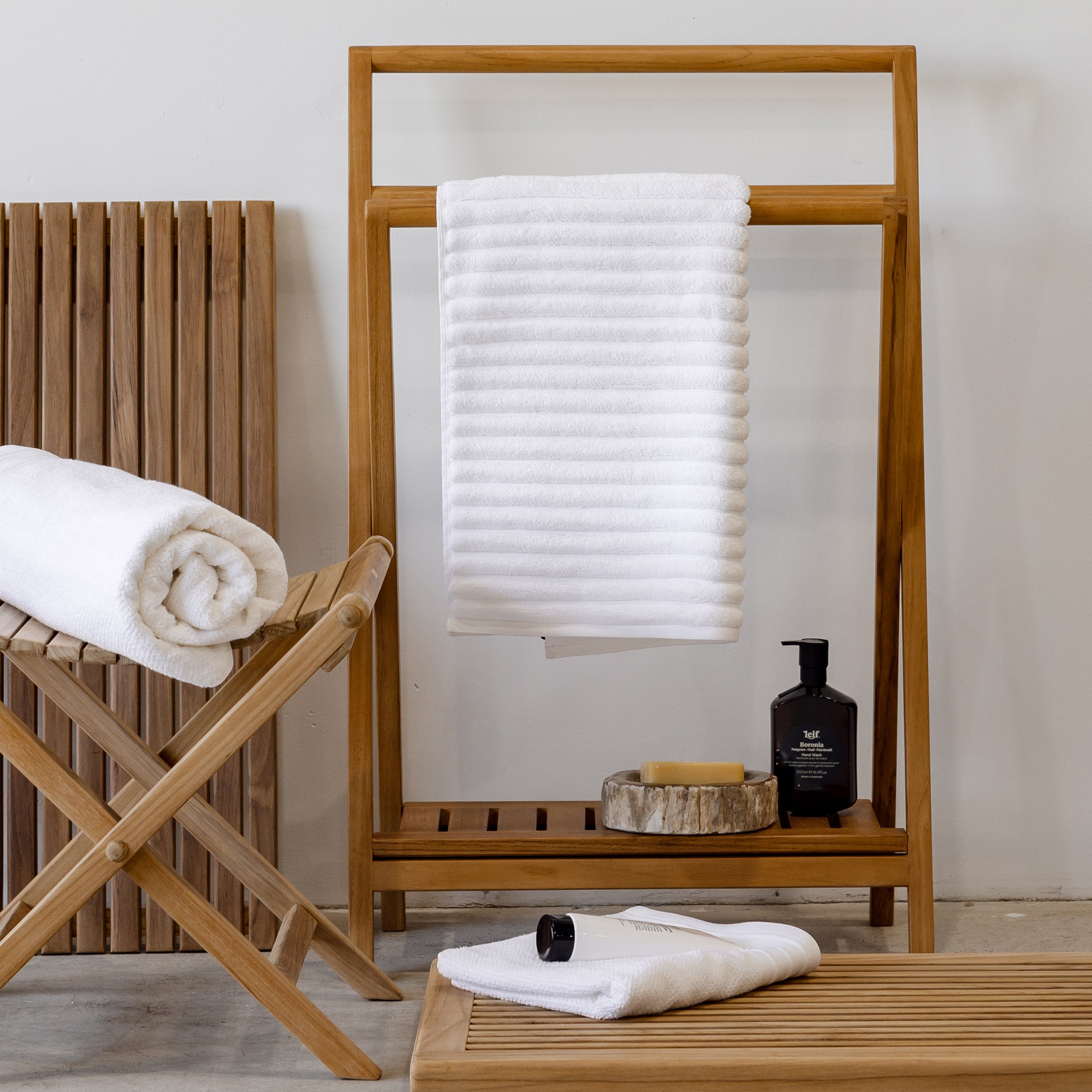Teak Atelier Folding Towel Rack