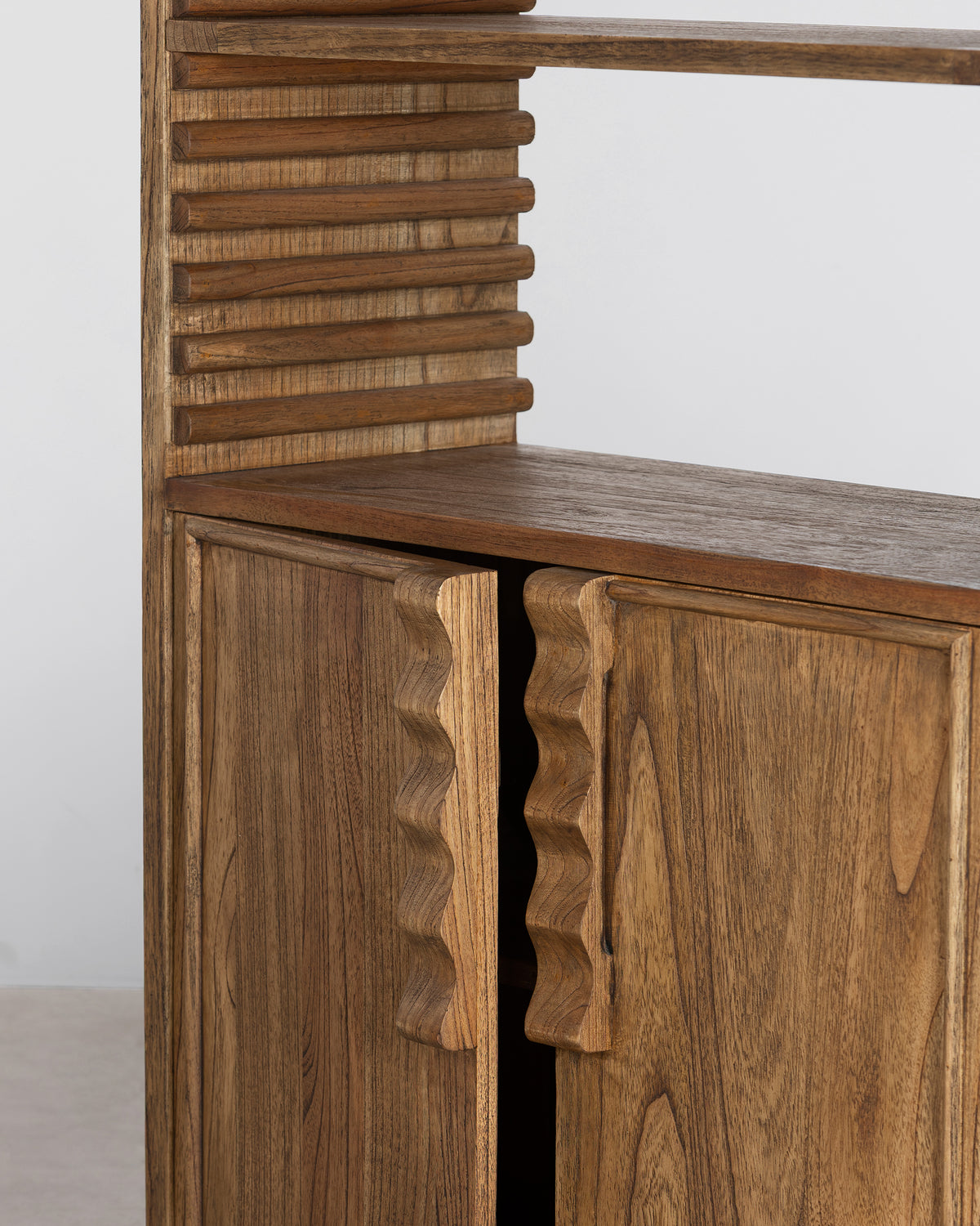 Astoria Bookcase - Antique Mindi