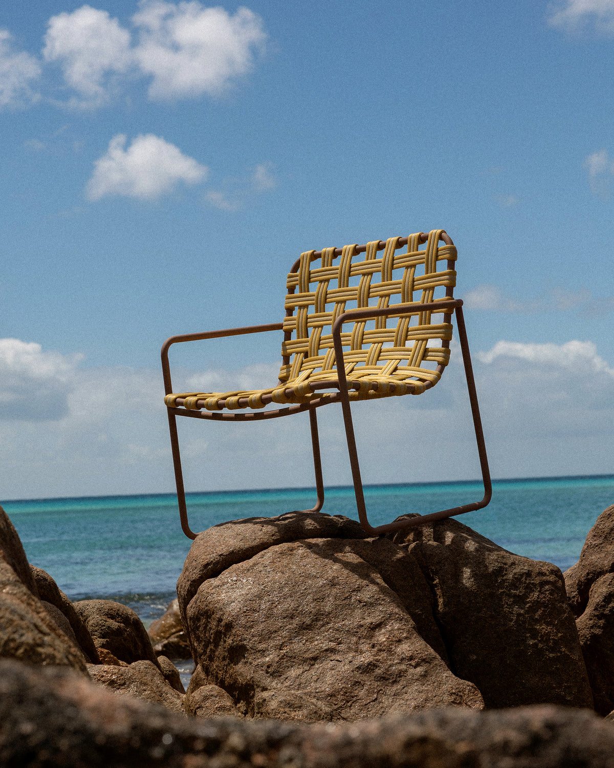 Splice Outdoor Lounge Chair - Paddle Pop