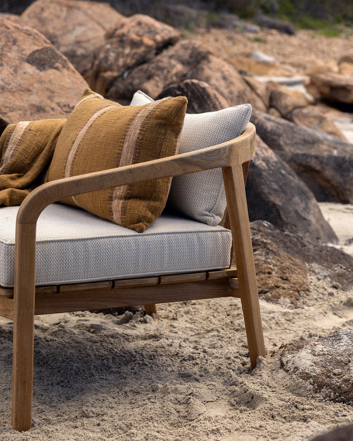 Vista Lounge Chair - Natural