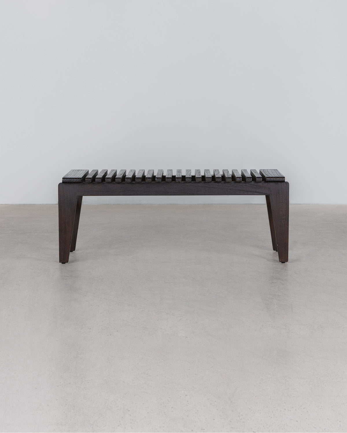 Como Bench - Cola