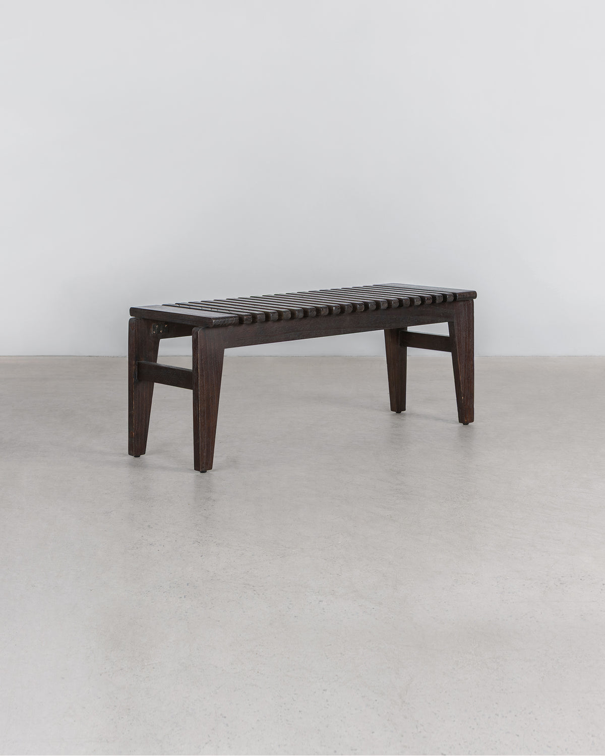 Como Bench - Cola