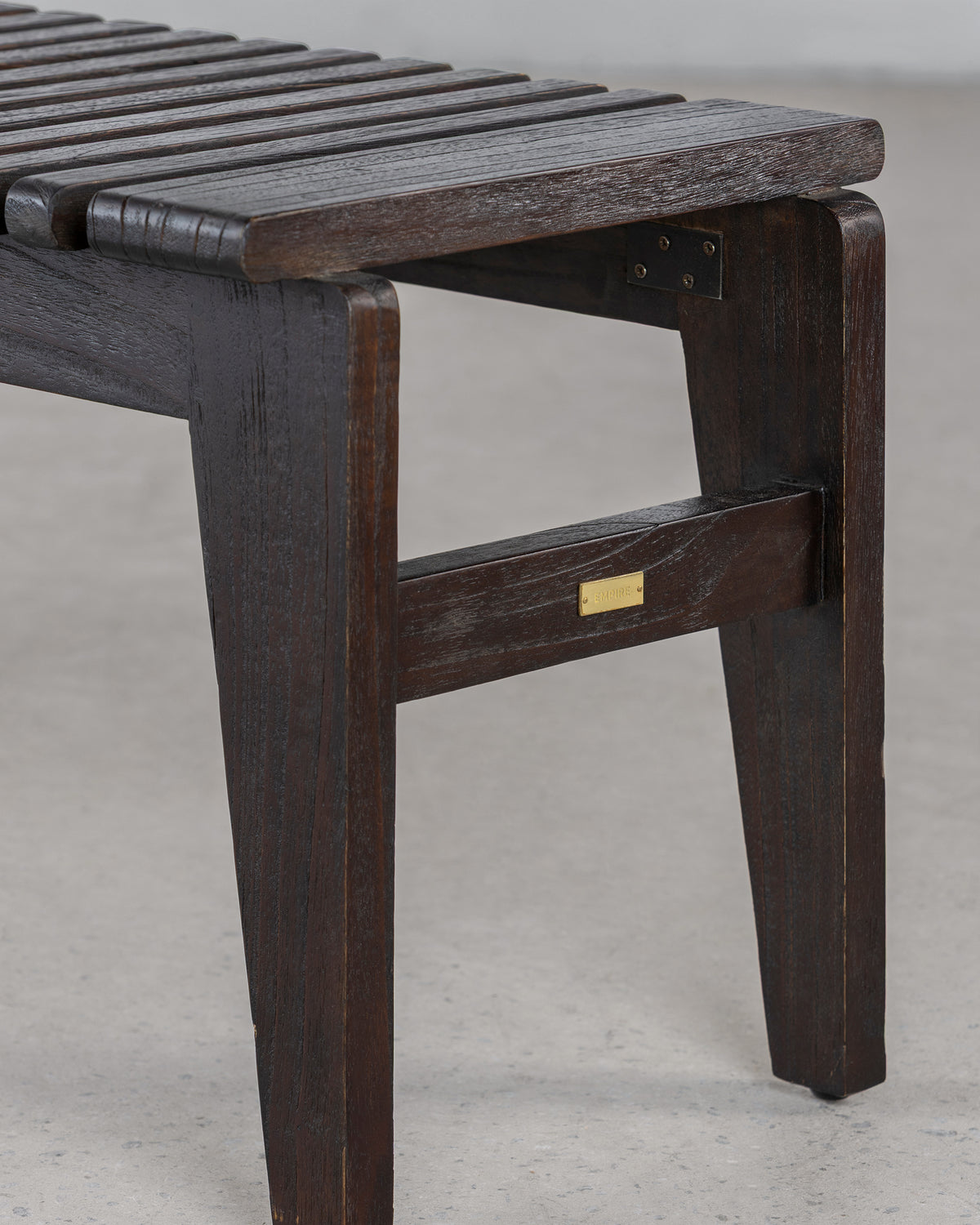 Como Bench - Cola