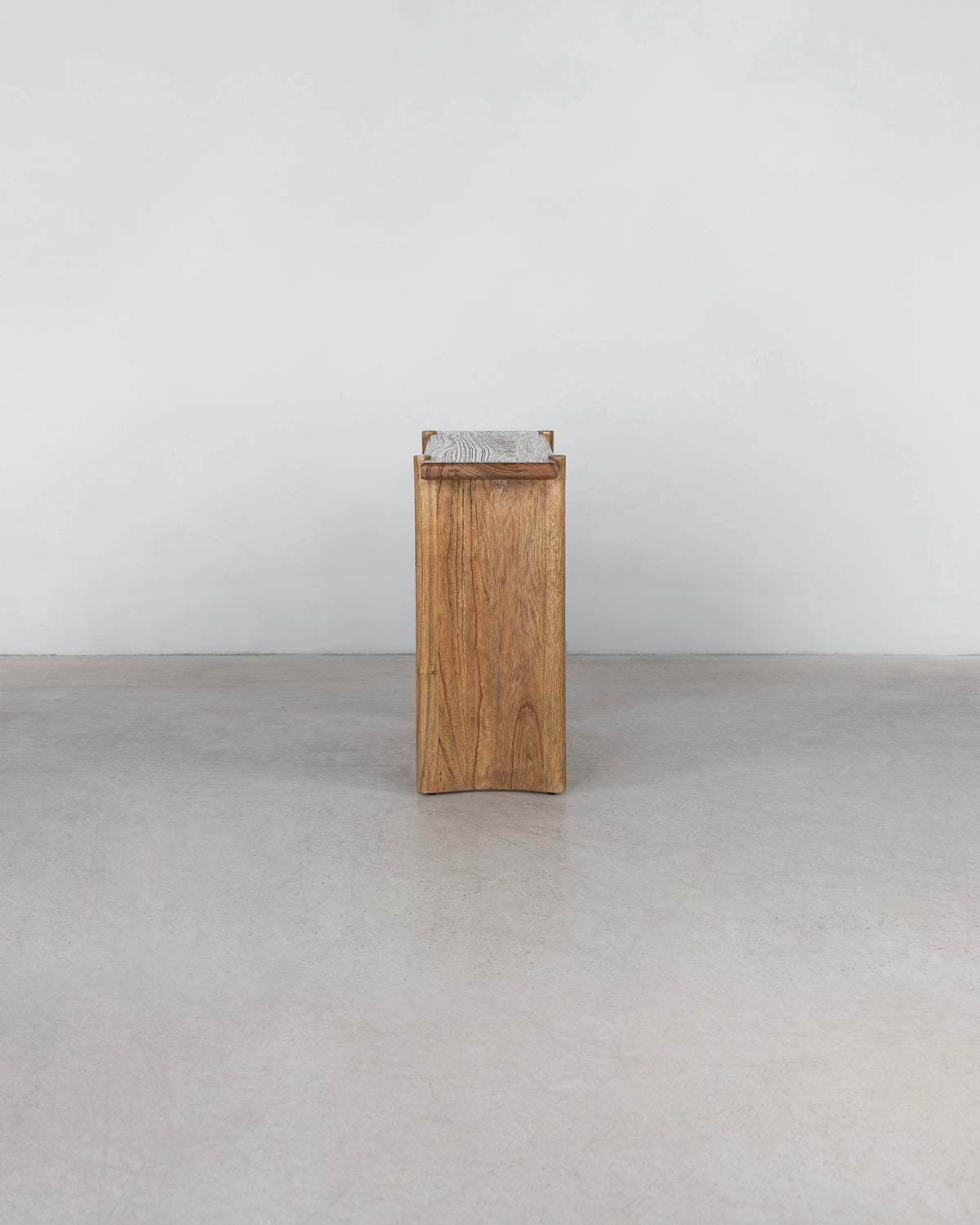 Leonard Console - Antique Mindi