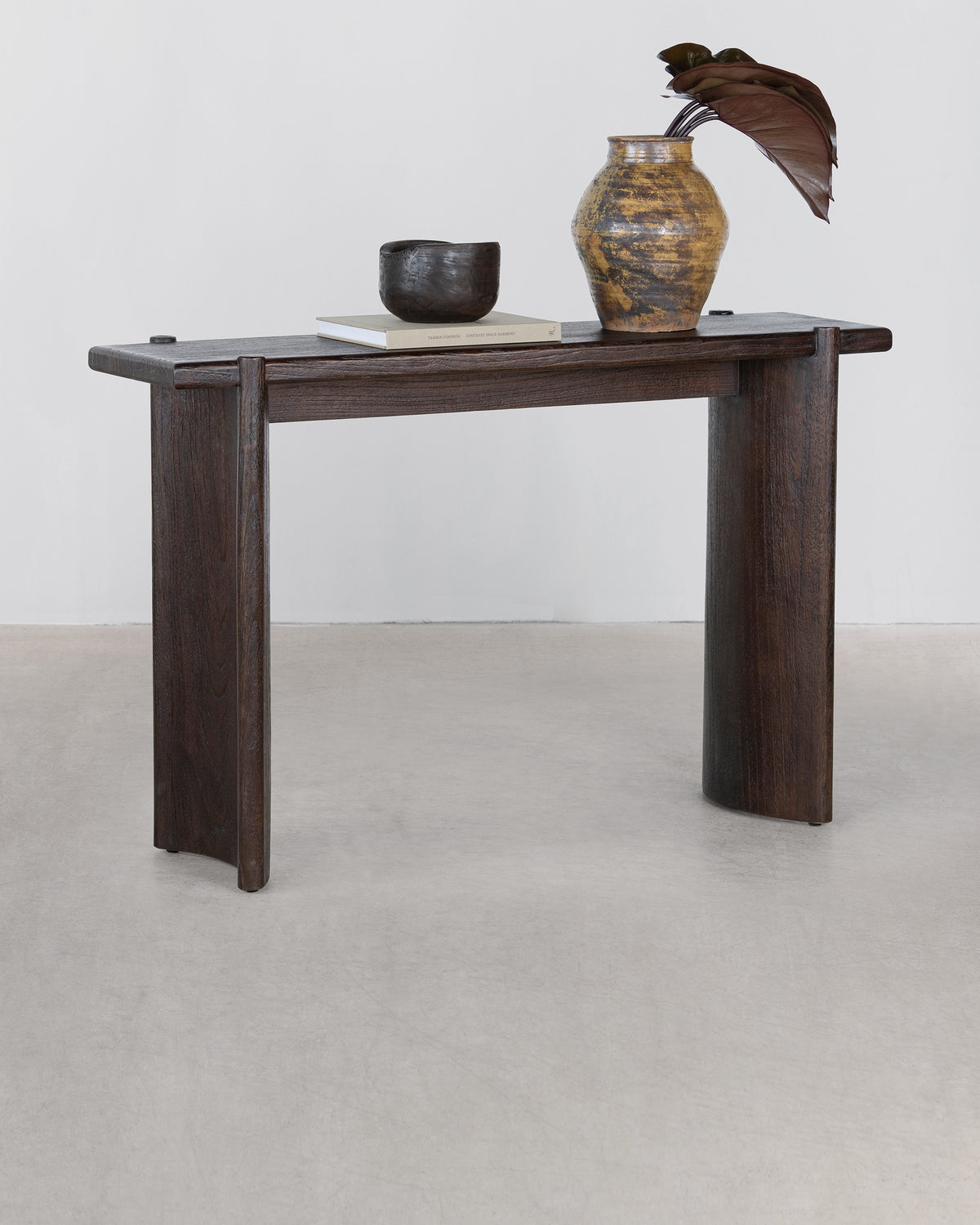 Leonard Console - Cola