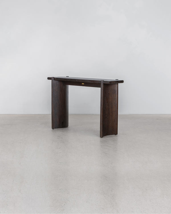 Leonard Console - Cola
