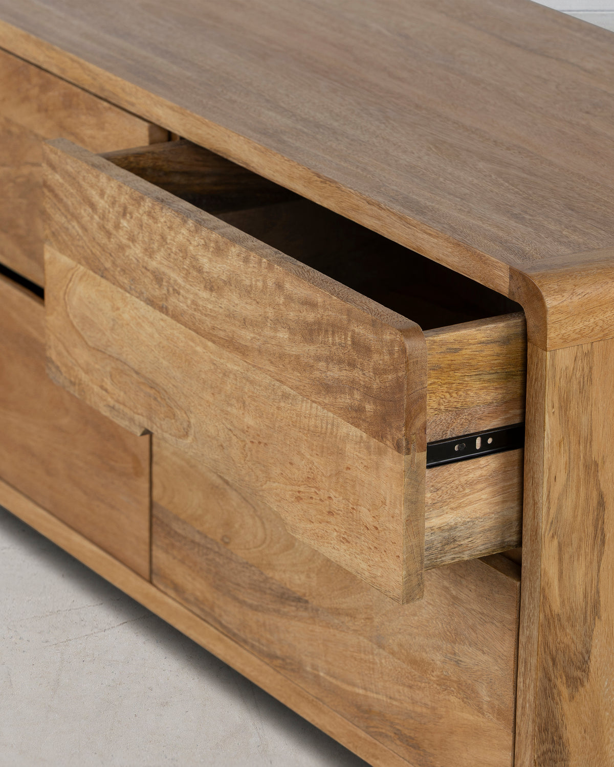 Penfolds Chest 2x4 - Rustic Matte
