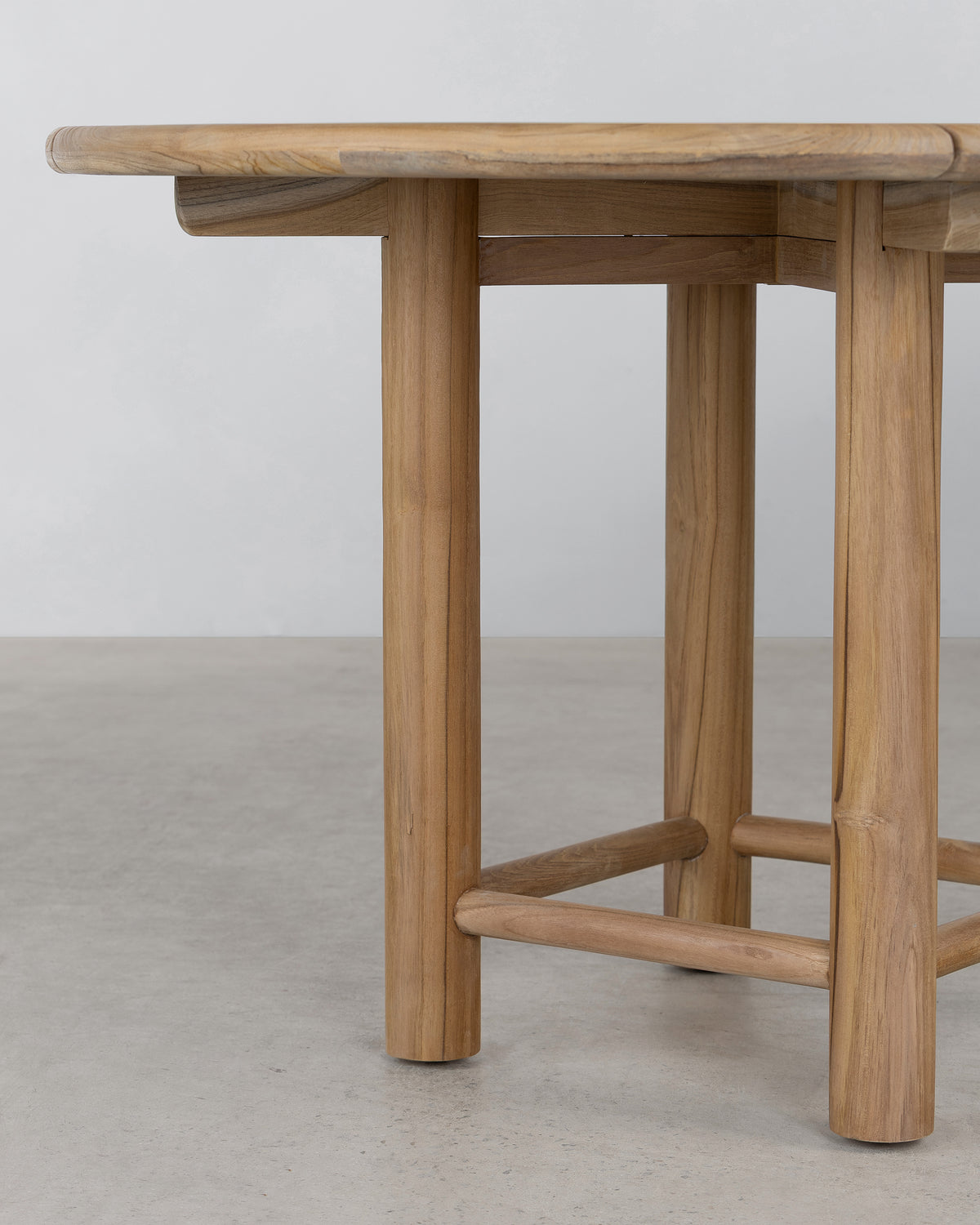 Vista Round Slatted Dining Table - Natural