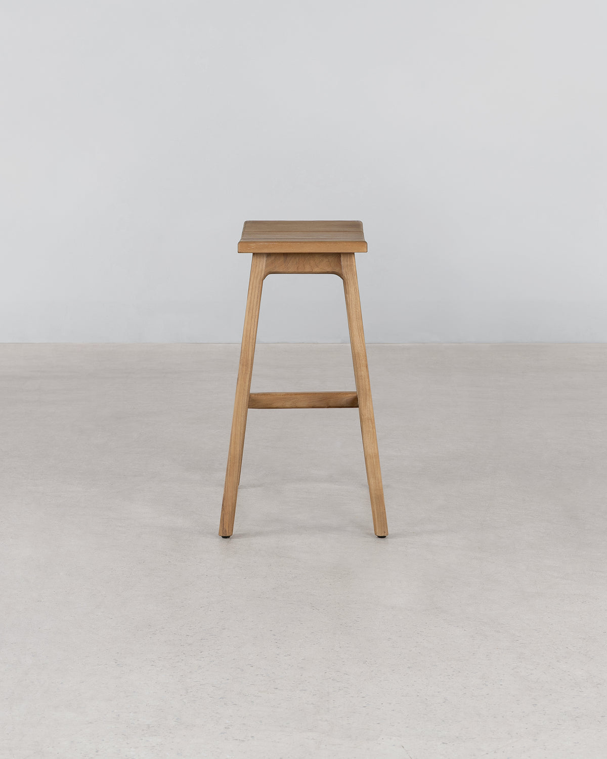 Vista Saddle Stool - Natural