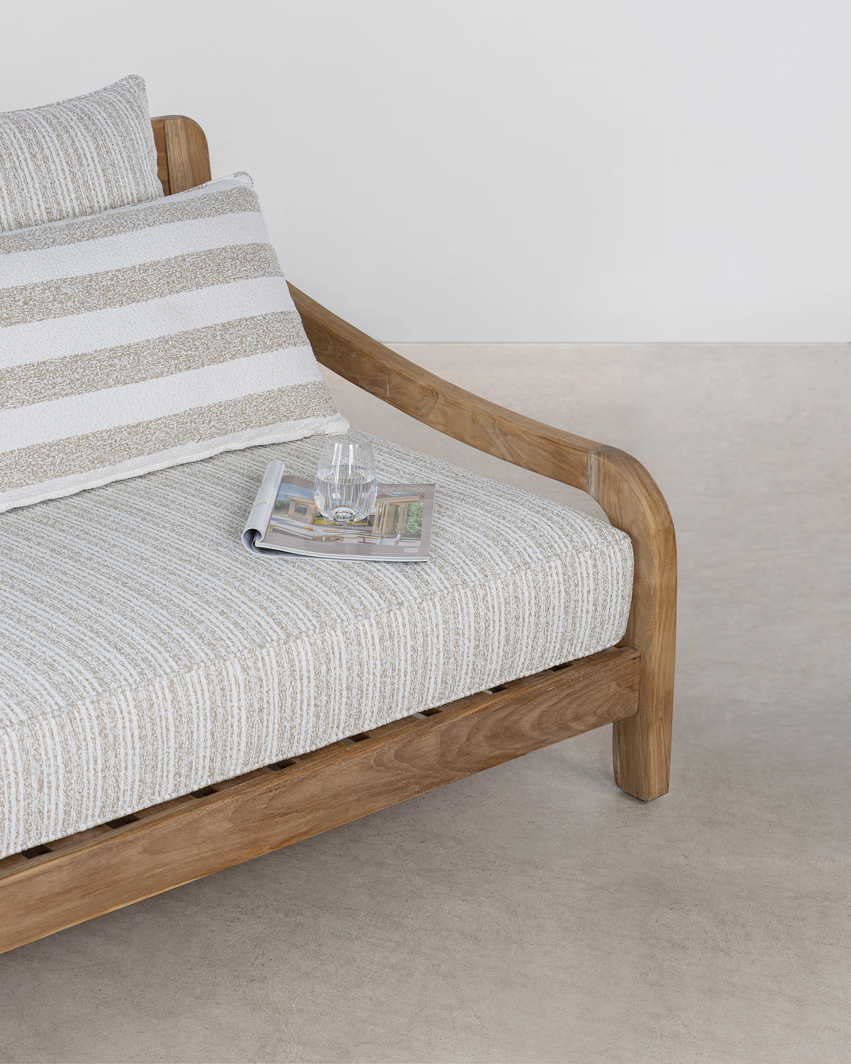 Vista Teak Daybed - Natural/ Sesame