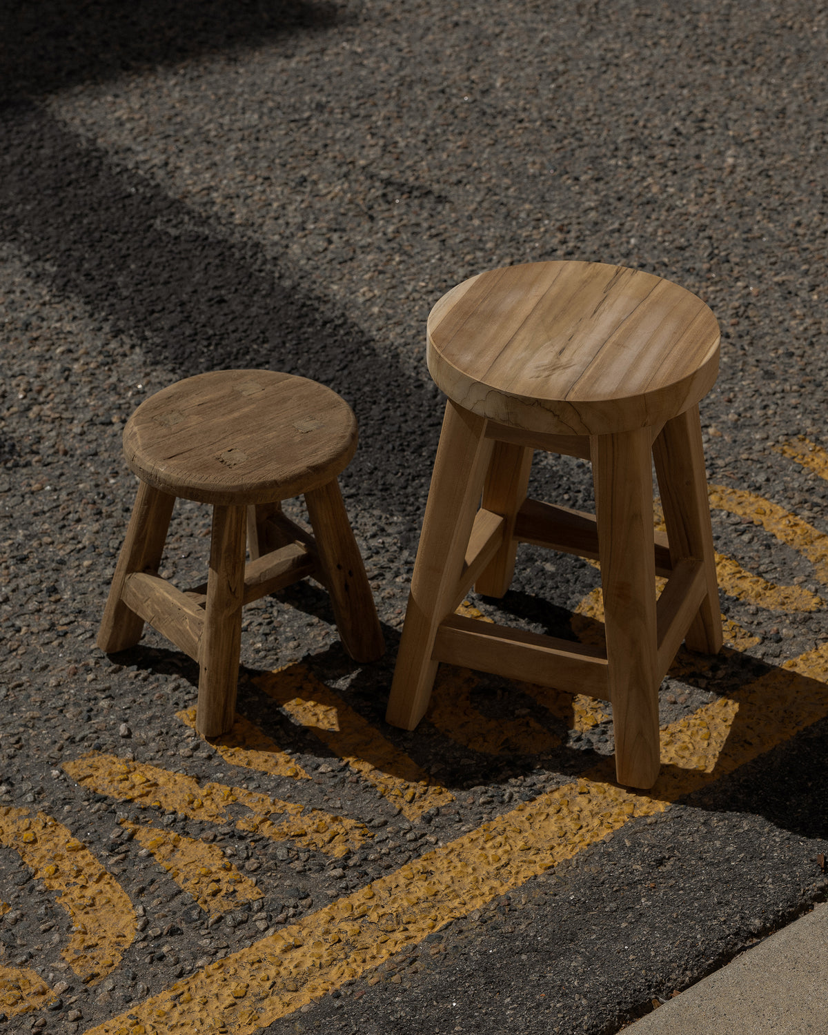 Carezza Stool - Raw
