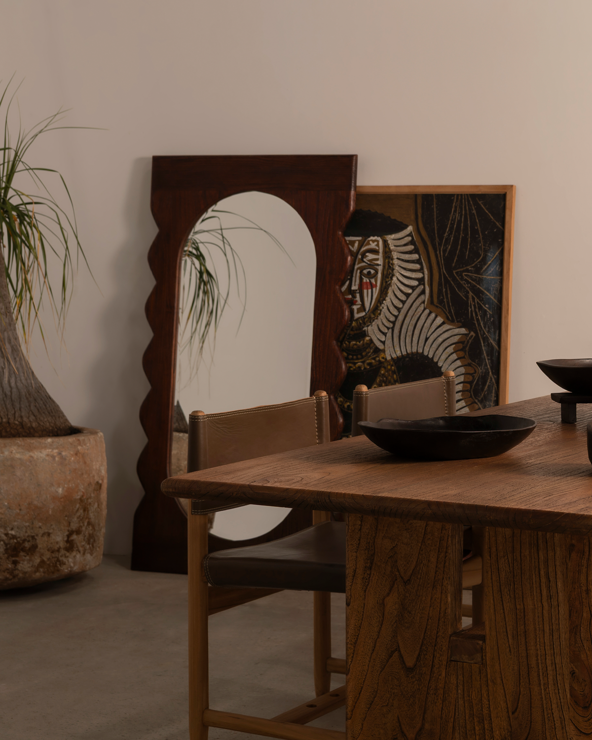 Vincent Dining Table - Antique Mindi