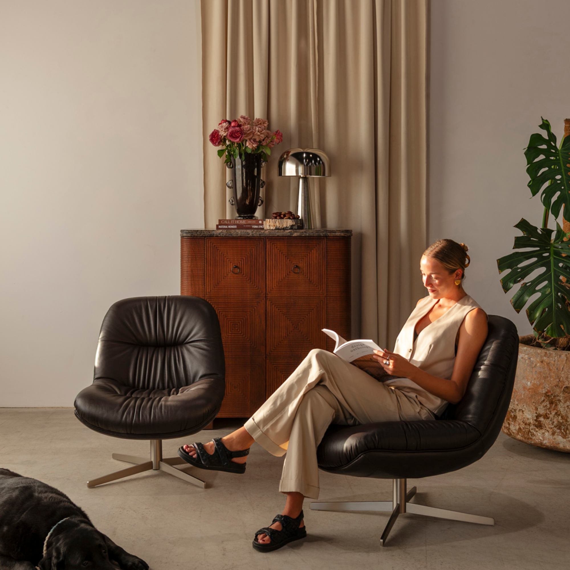Giorgio Occasional Swivel Chair