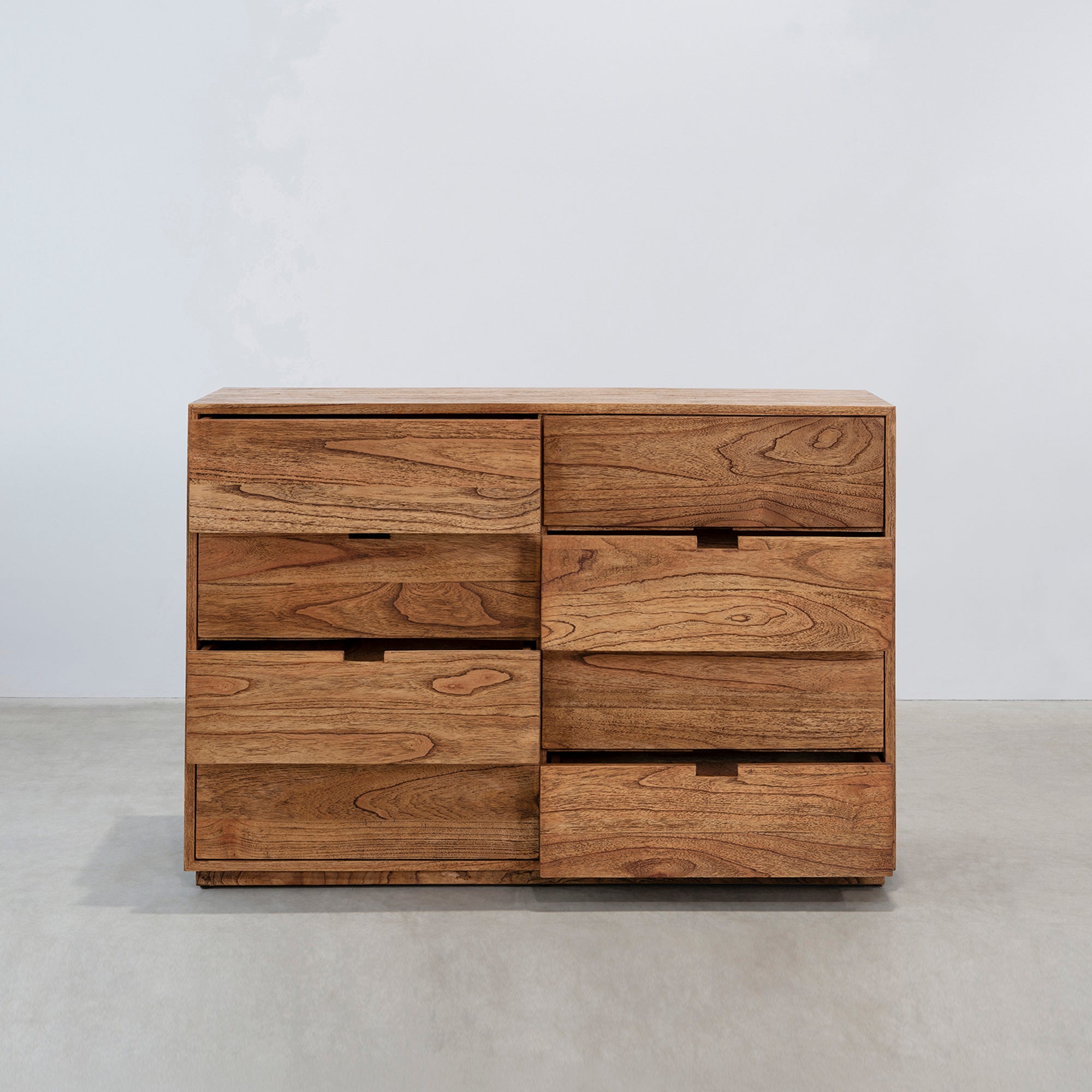 Domo Chest 4x2 - Antique Mindi