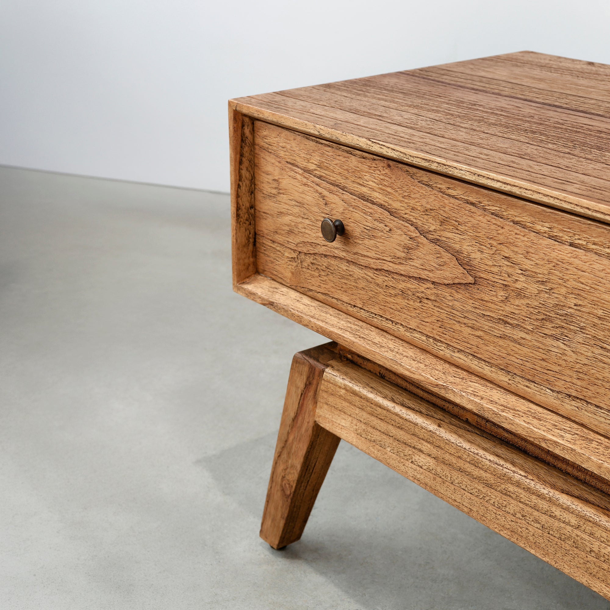 Sari Chest 1x3 - Antique Mindi