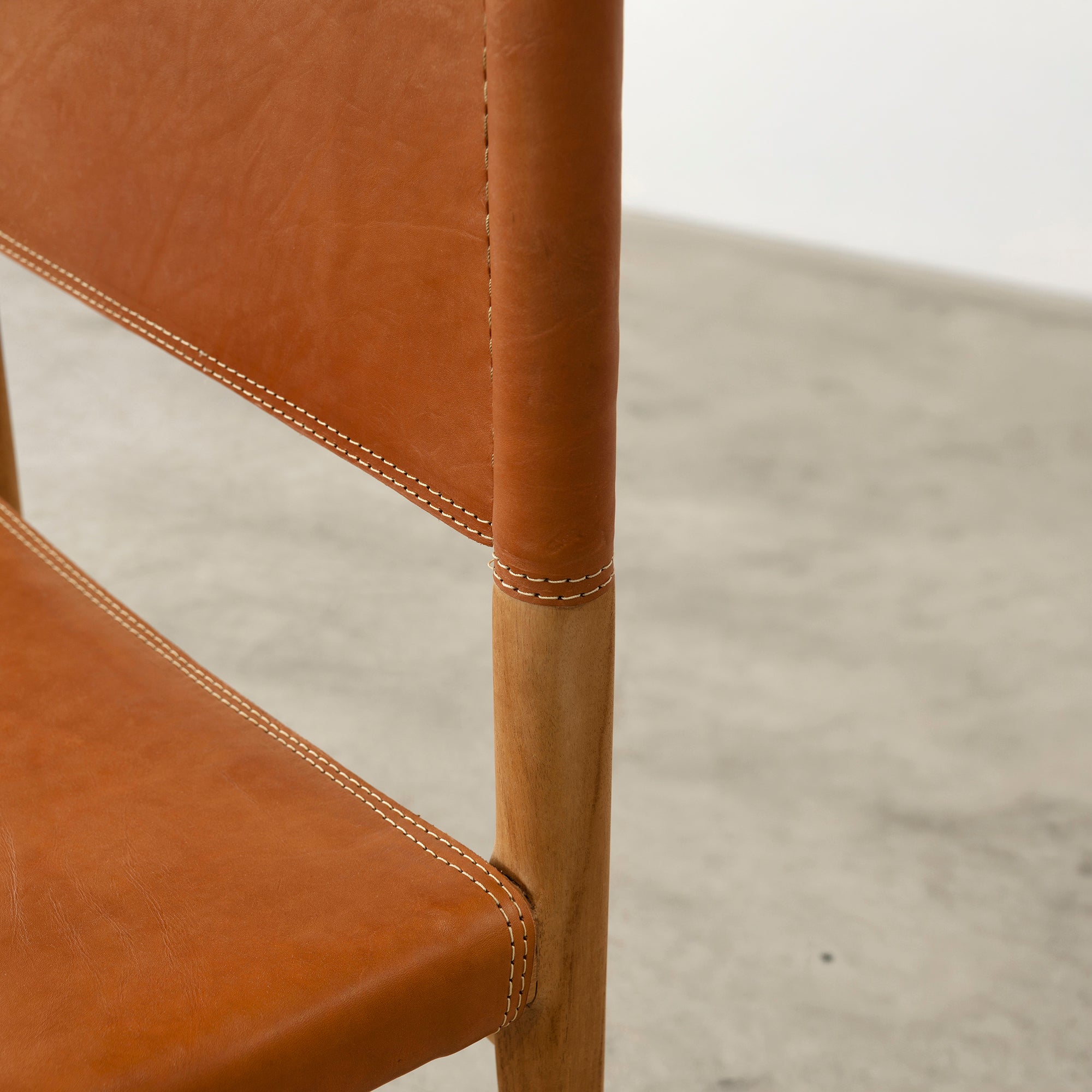 Arlo Teak Chair - Camel